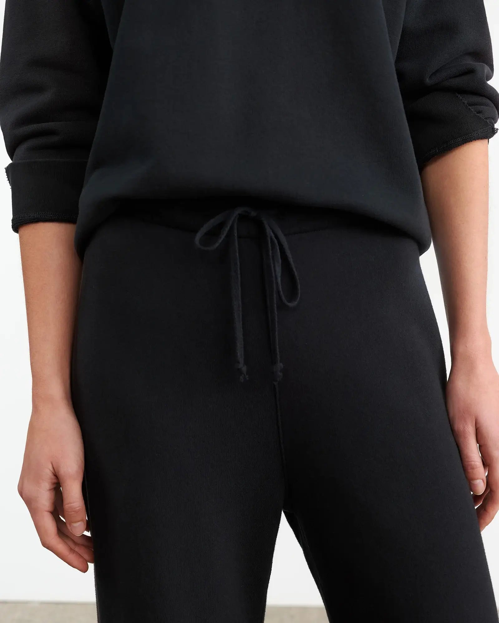 NILI LOTAN Kiki Sweatpant Black | TNT The New Trend