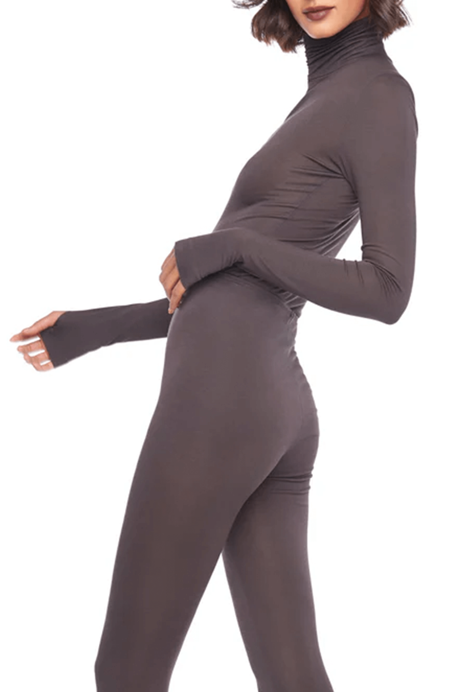 NORMA KAMALI SLIM FIT TURTLE NECK  CHOCOLATE | THE NEW TREND