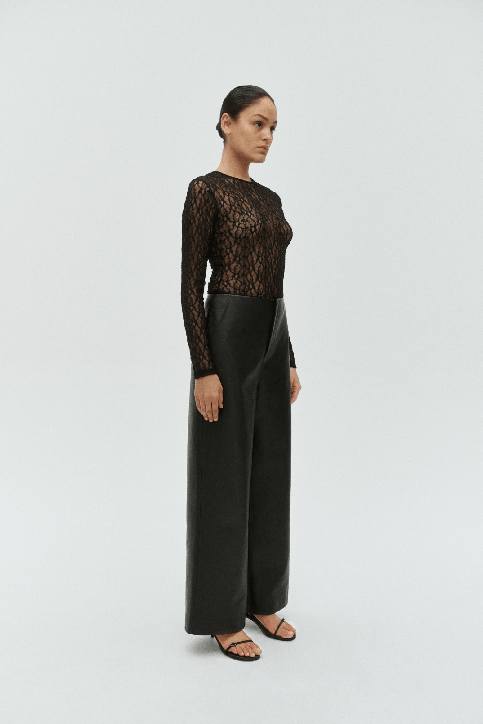 LEO LACE BODYSUIT