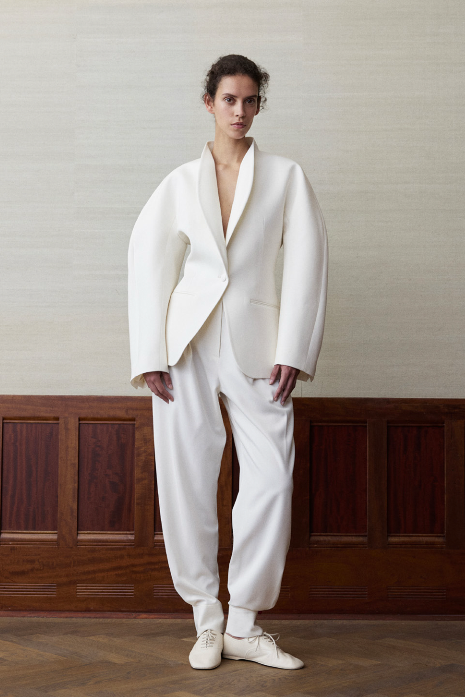 RÓHE BALLOON WAISTED BLAZER OFF WHITE | THE NEW TREND
