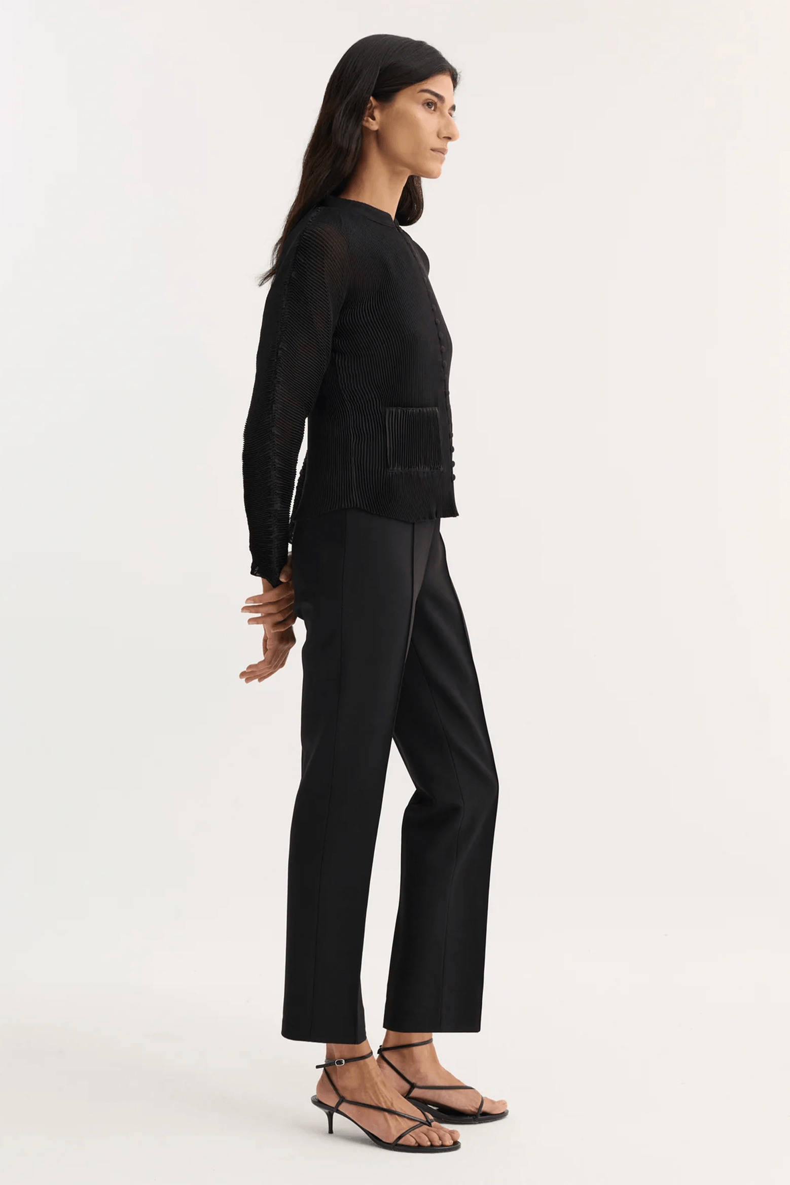 CIGARETTE LEG TROUSER