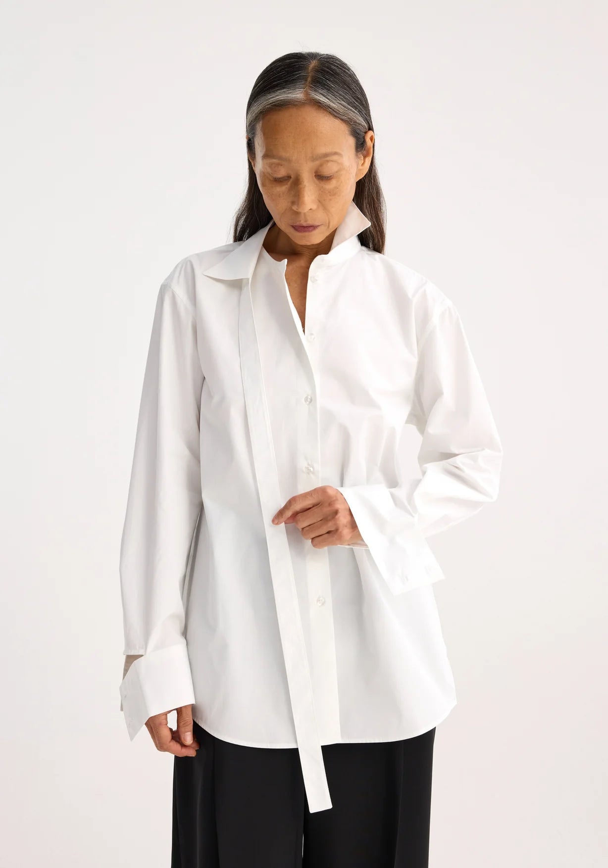 RÓHE DECONSTRUCTED POPLIN SHIRT | THE NEW TREND