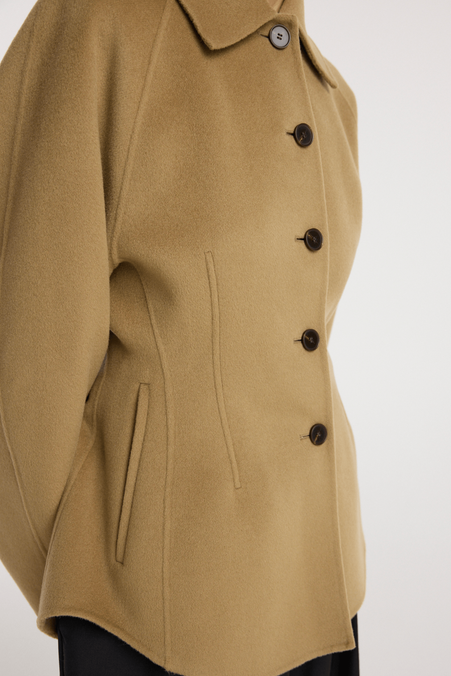 DOUBLE-FACED SCULPTURAL JACKET