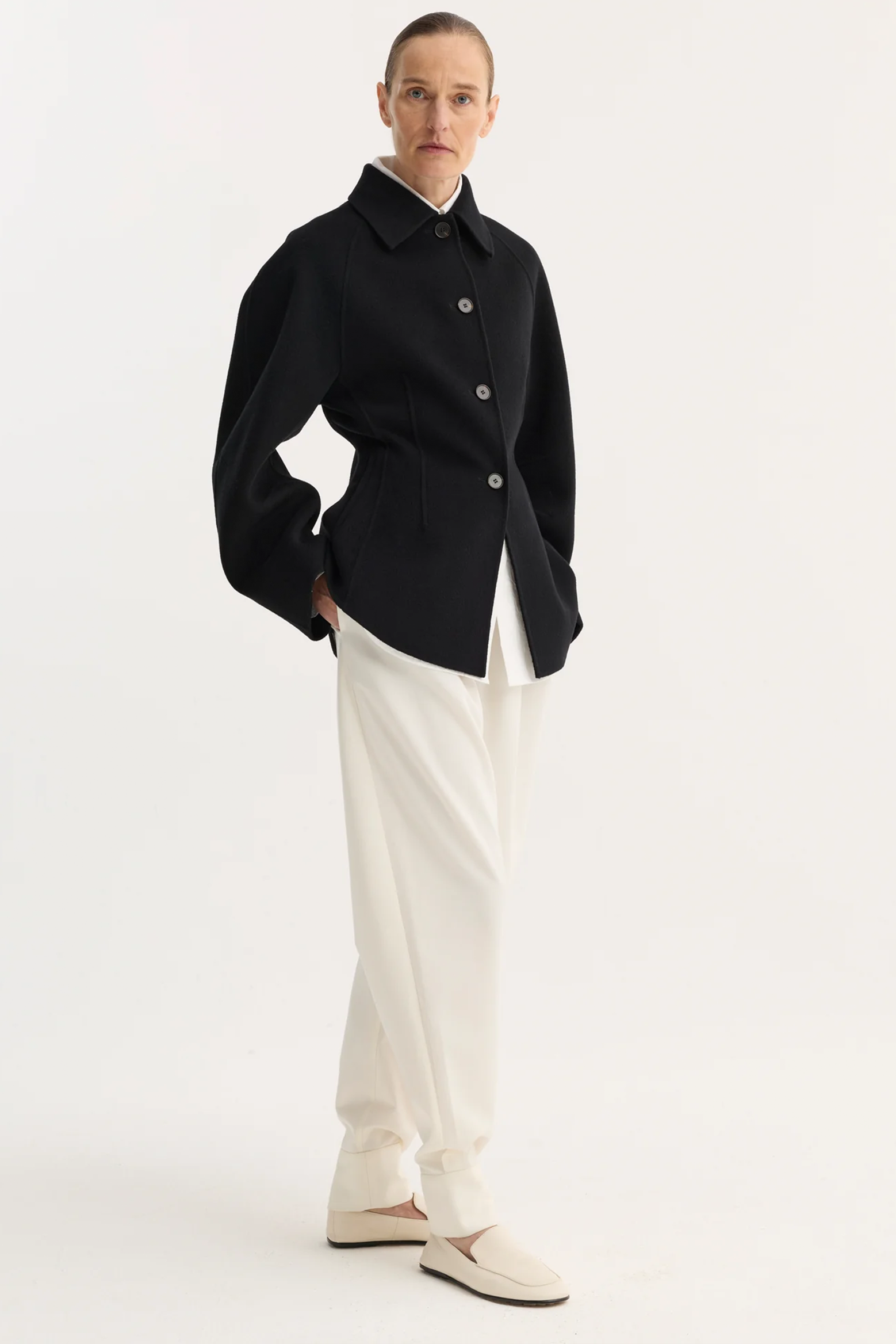 ROHE DOUBLE-FACED SCULPTURAL JACKET | THE NEW TREND