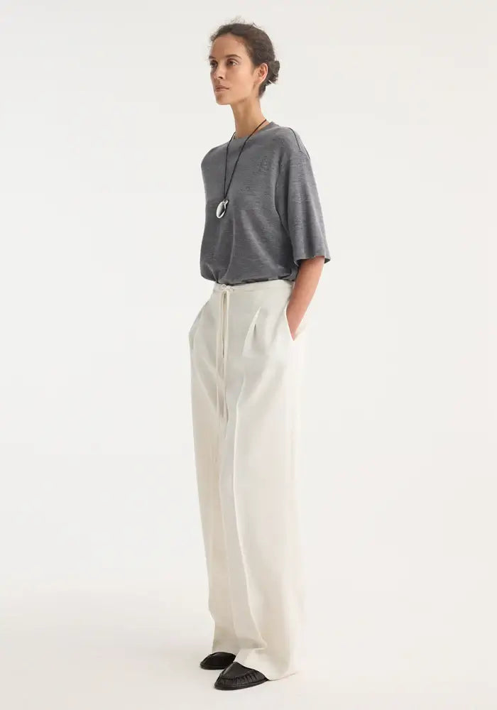 RÓHE RELAXED DRAWSTRING TROUSERS | THE NEW TREND