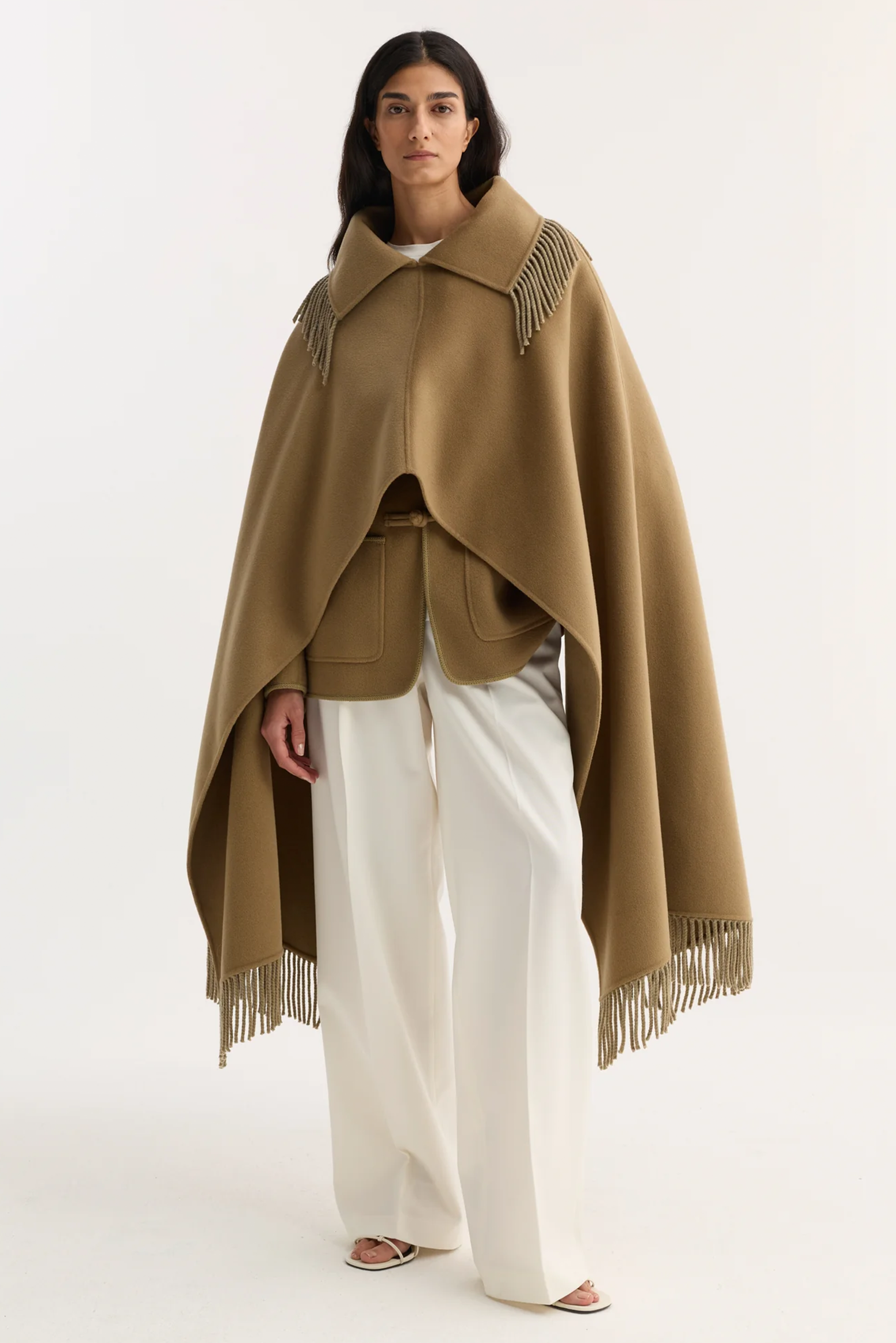 ROHE FRINGE SCARF PONCHO | THE NEW TREND