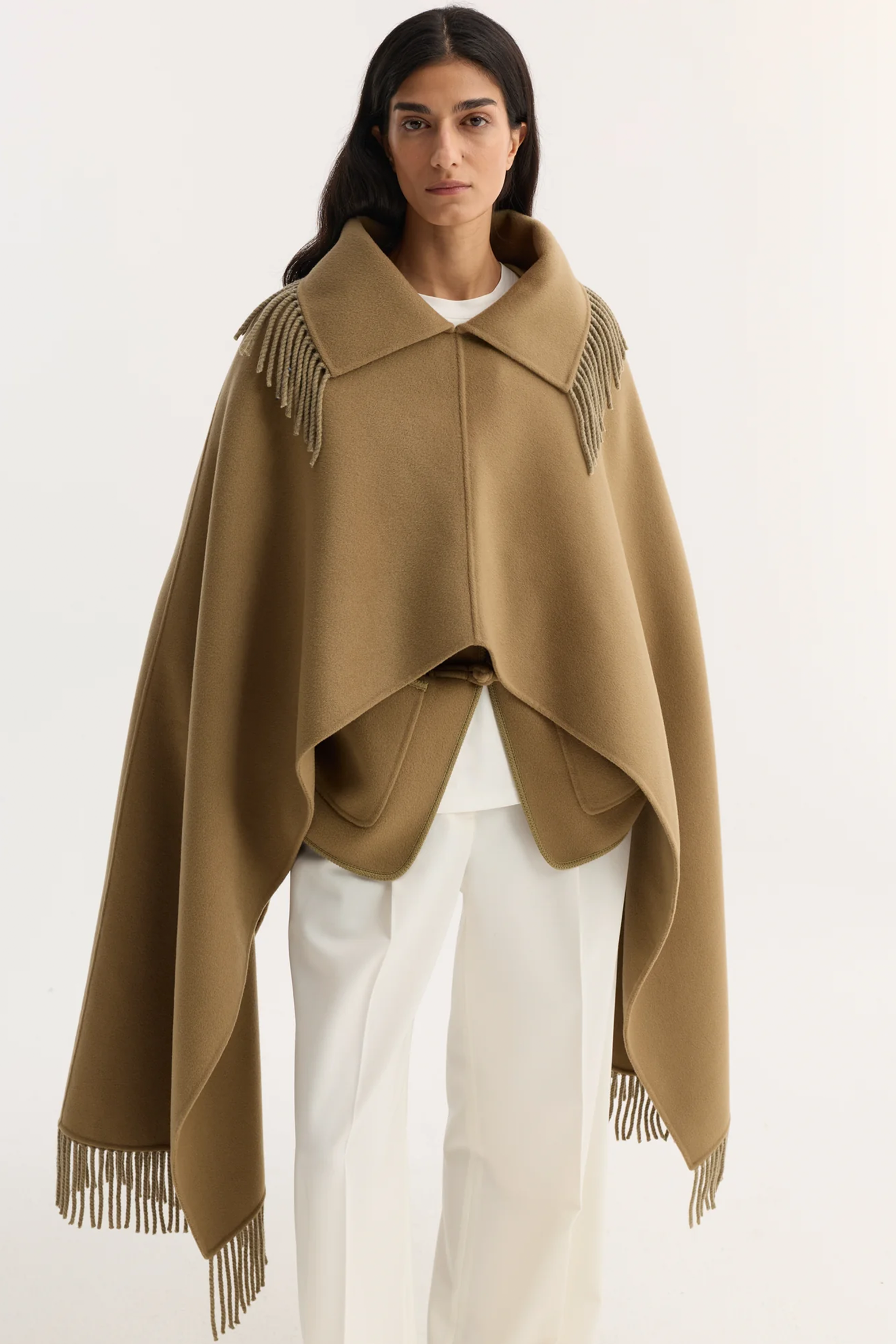 ROHE FRINGE SCARF PONCHO | THE NEW TREND
