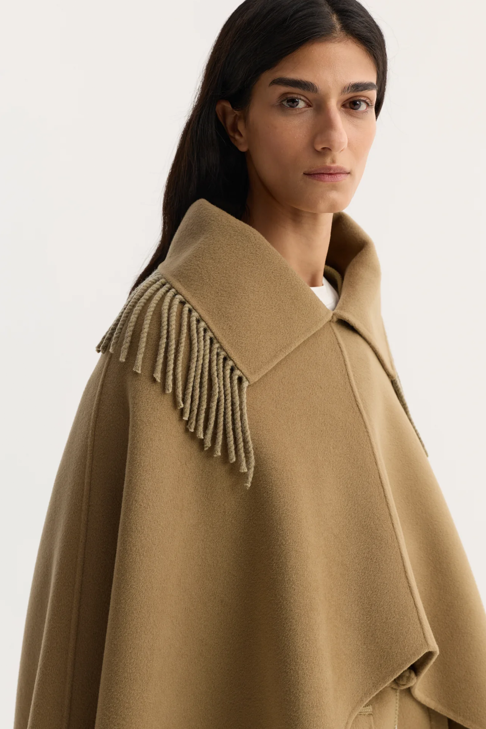 ROHE FRINGE SCARF PONCHO | THE NEW TREND