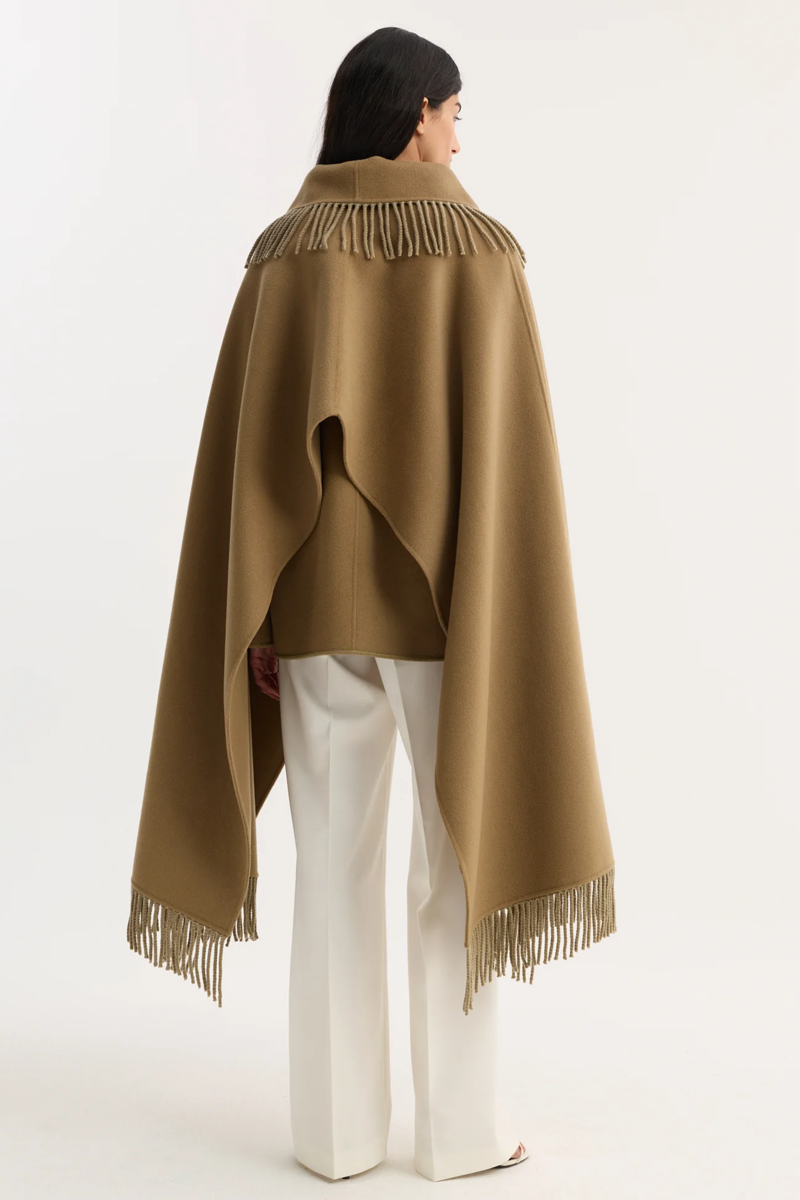 ROHE FRINGE SCARF PONCHO | THE NEW TREND