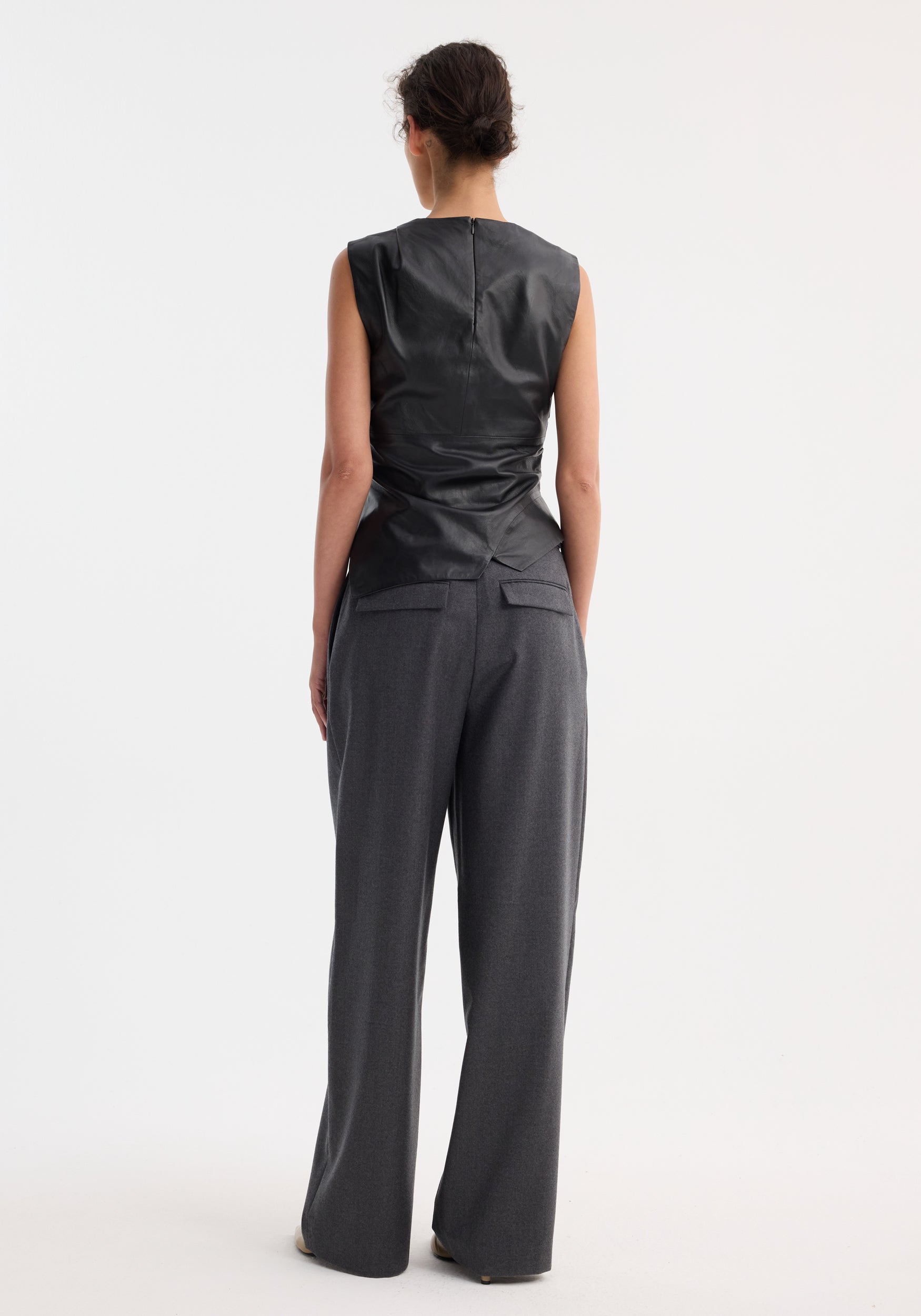 RÓHE SLEEVELESS DRAPED LEATHER TOP | THE NEW TREND
