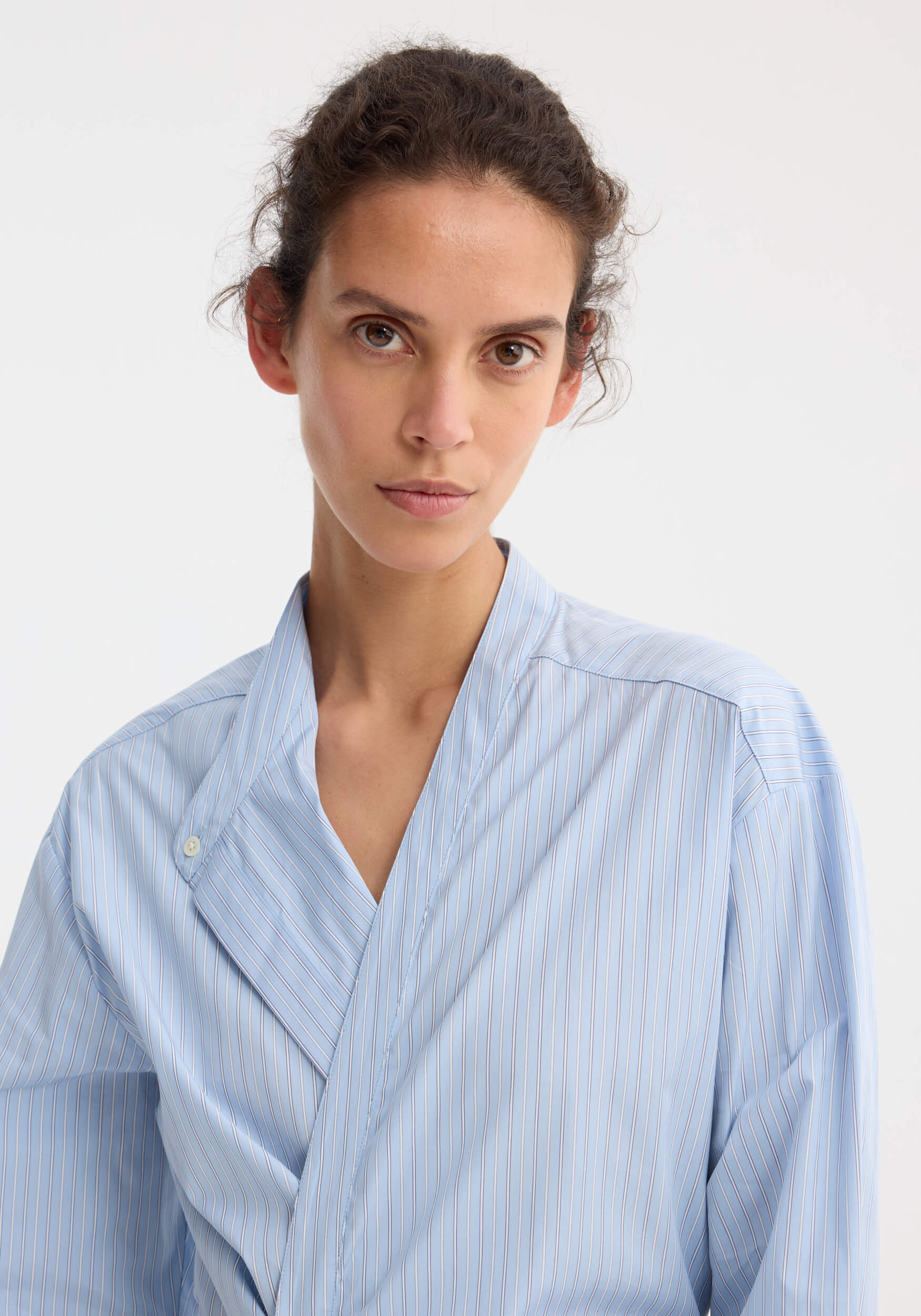 RÓHE OVERLAP STRIPED SHIRT | THE NEW TREND