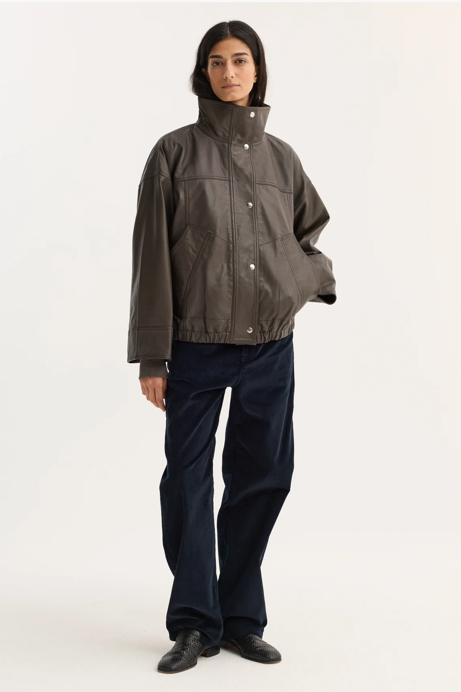 RÓHE REINVENTED LEATHER JACKET EARTH | THE NEW TREND