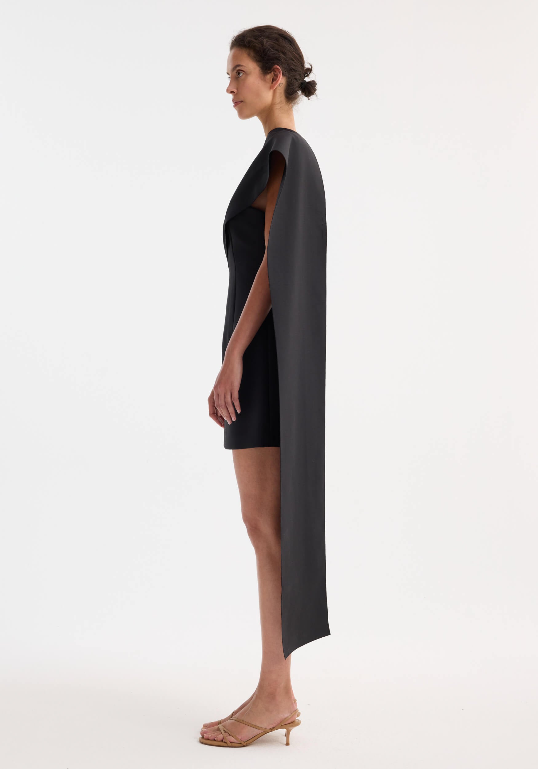 RHE SHORT SCULPTURAL SASH DRESS | THE NEW TREND The New Trend RHE SHORT SCULPTURAL SASH DRESS | THE NEW TREND The New Trend