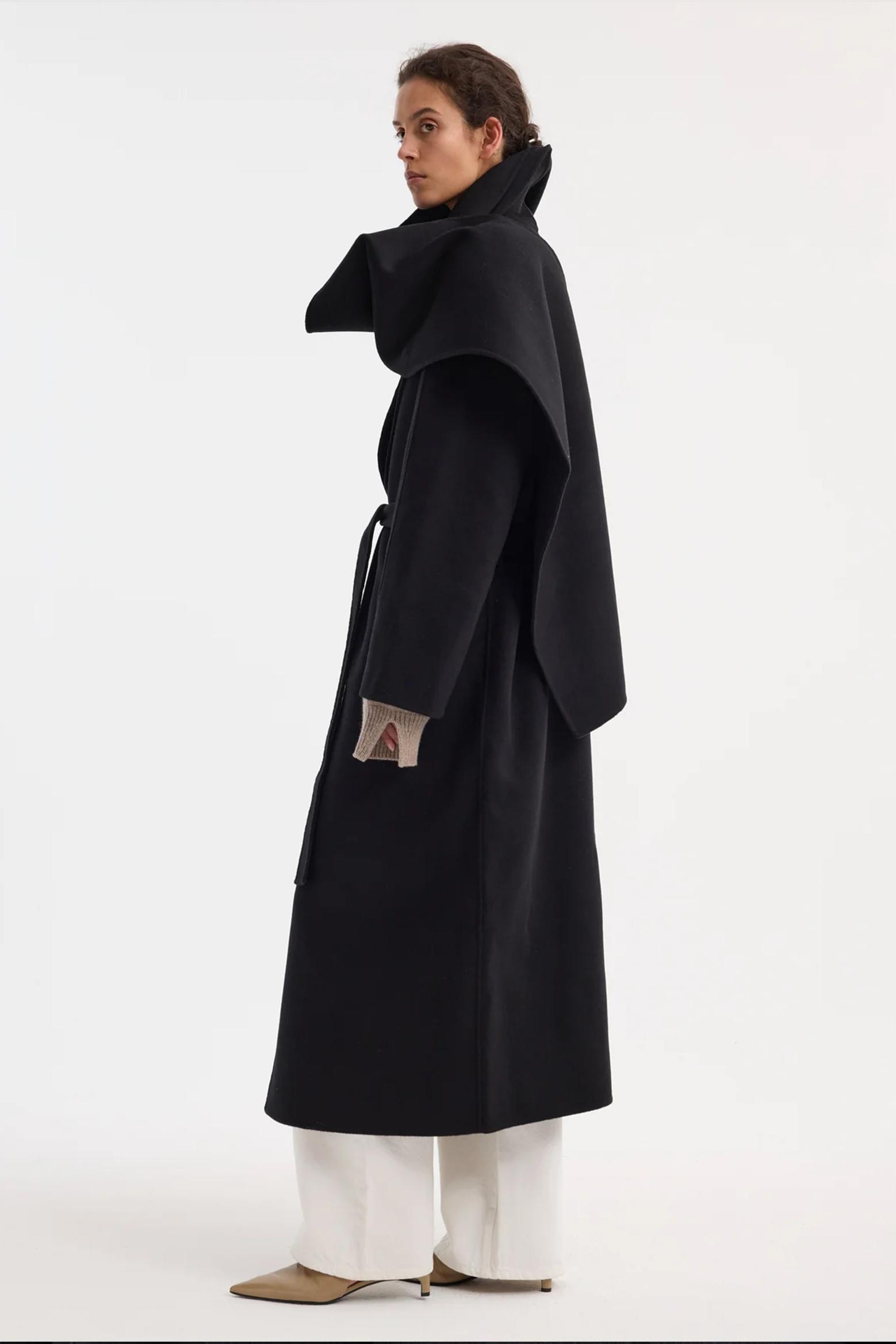 RÓHE SIGNATURE DOUBLE FACED SCARF COAT BLACK | THE NEW TREND
