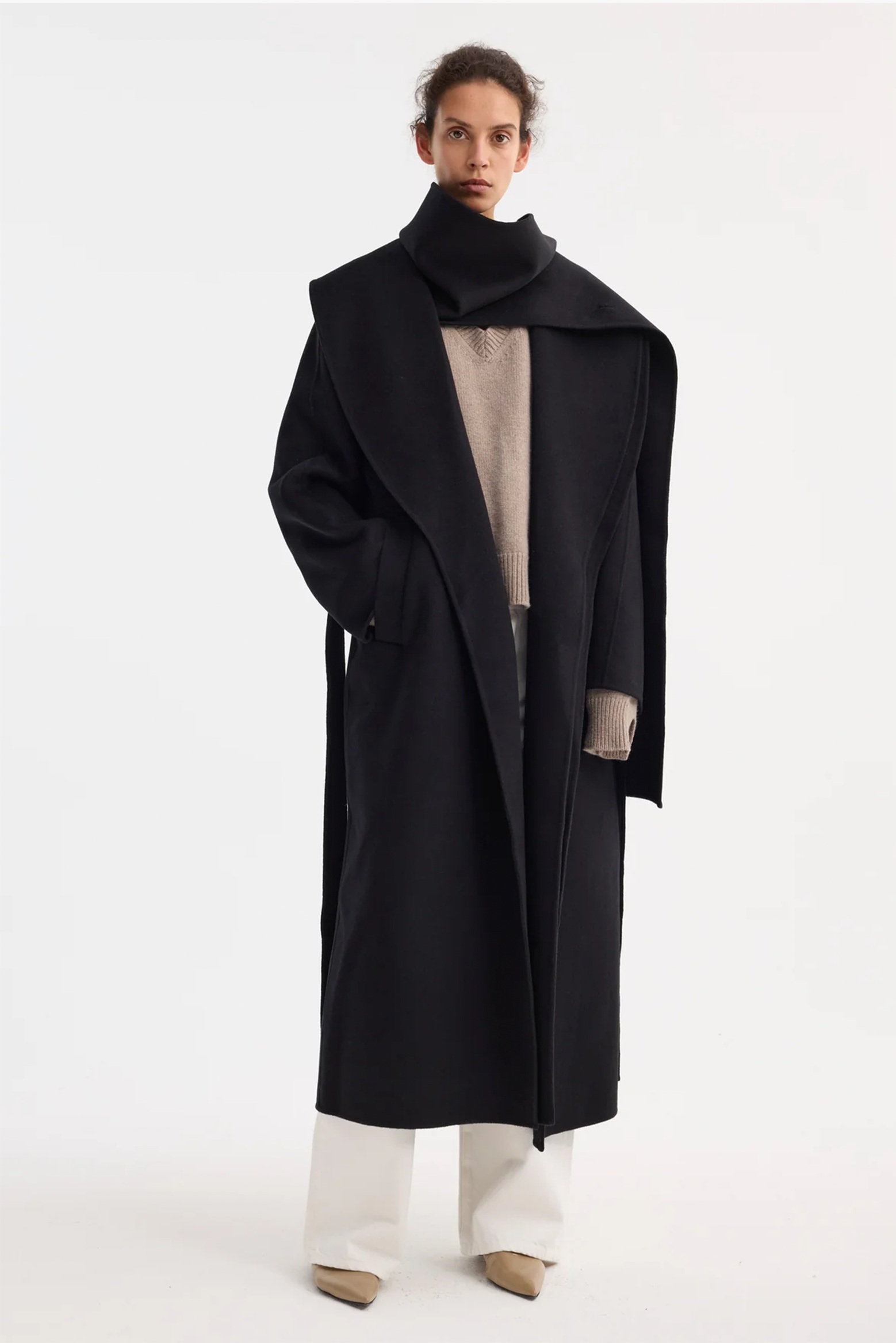 RÓHE SIGNATURE DOUBLE FACED SCARF COAT BLACK | THE NEW TREND