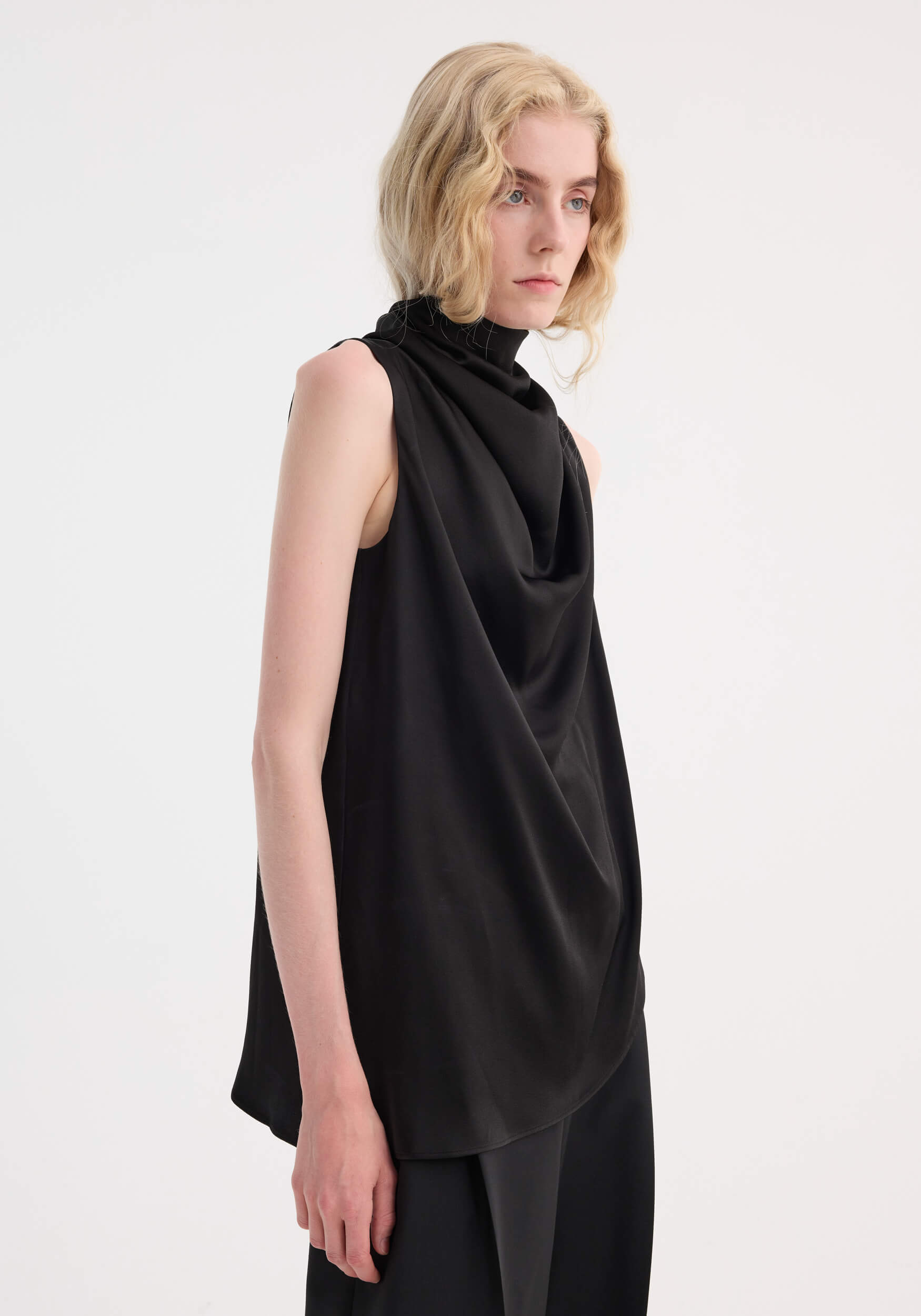 RÓHE SLEEVELESS DRAPED SATIN TOP | THE NEW TREND