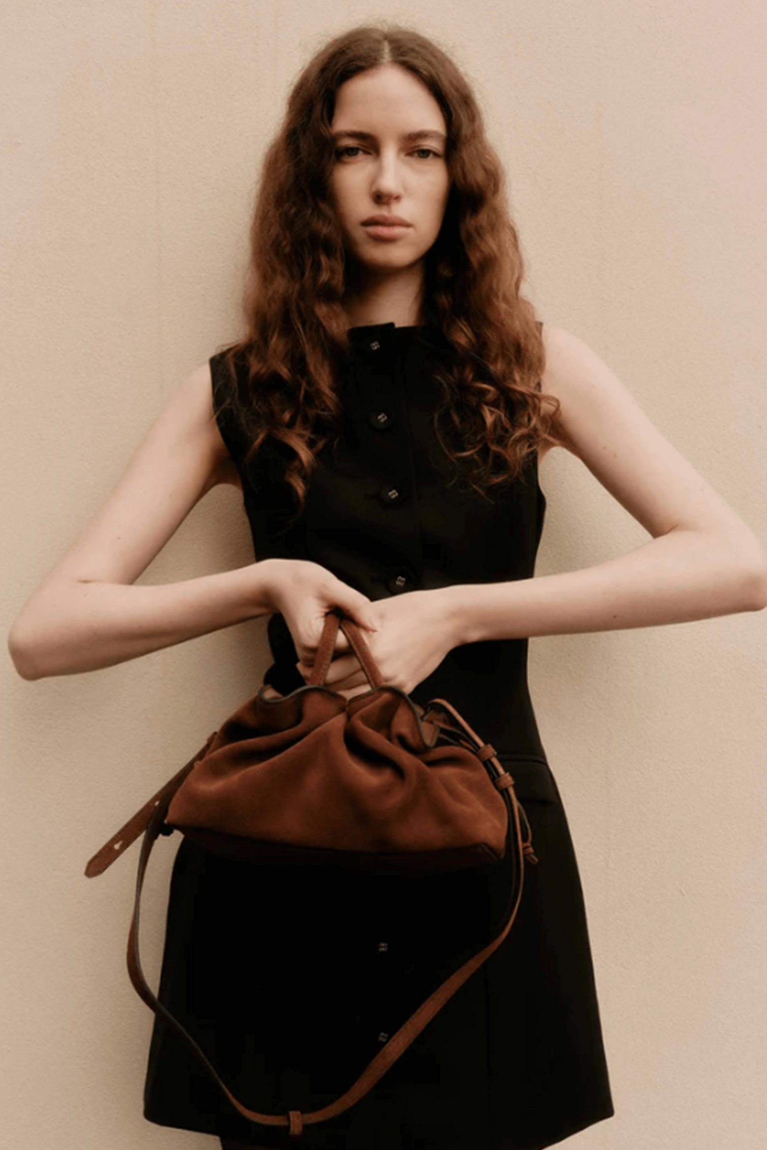 RYLAN MILA MEDIUM TOTE IN BROWN SUEDE | THE NEW TREND