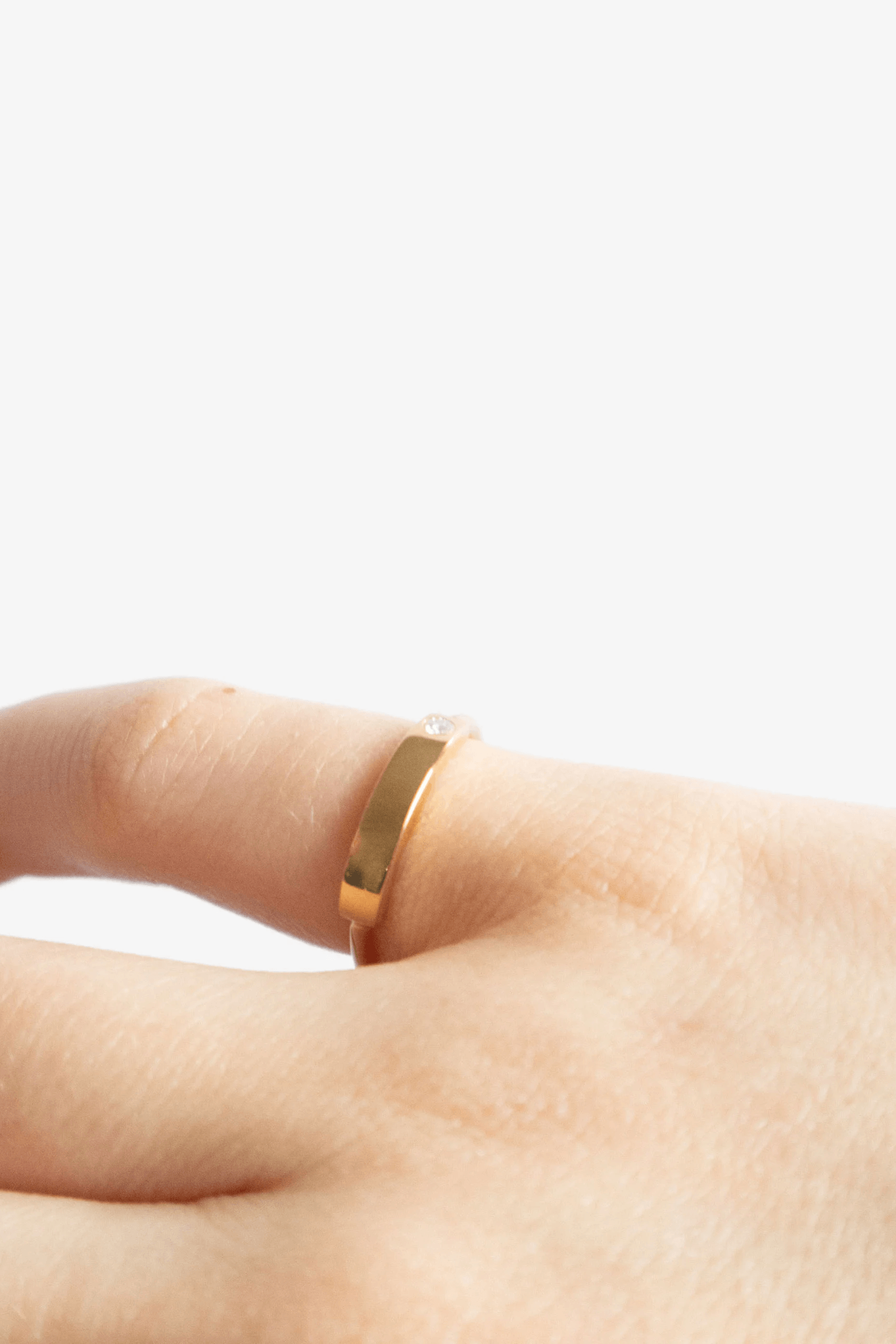 DIAMOND BAR RING