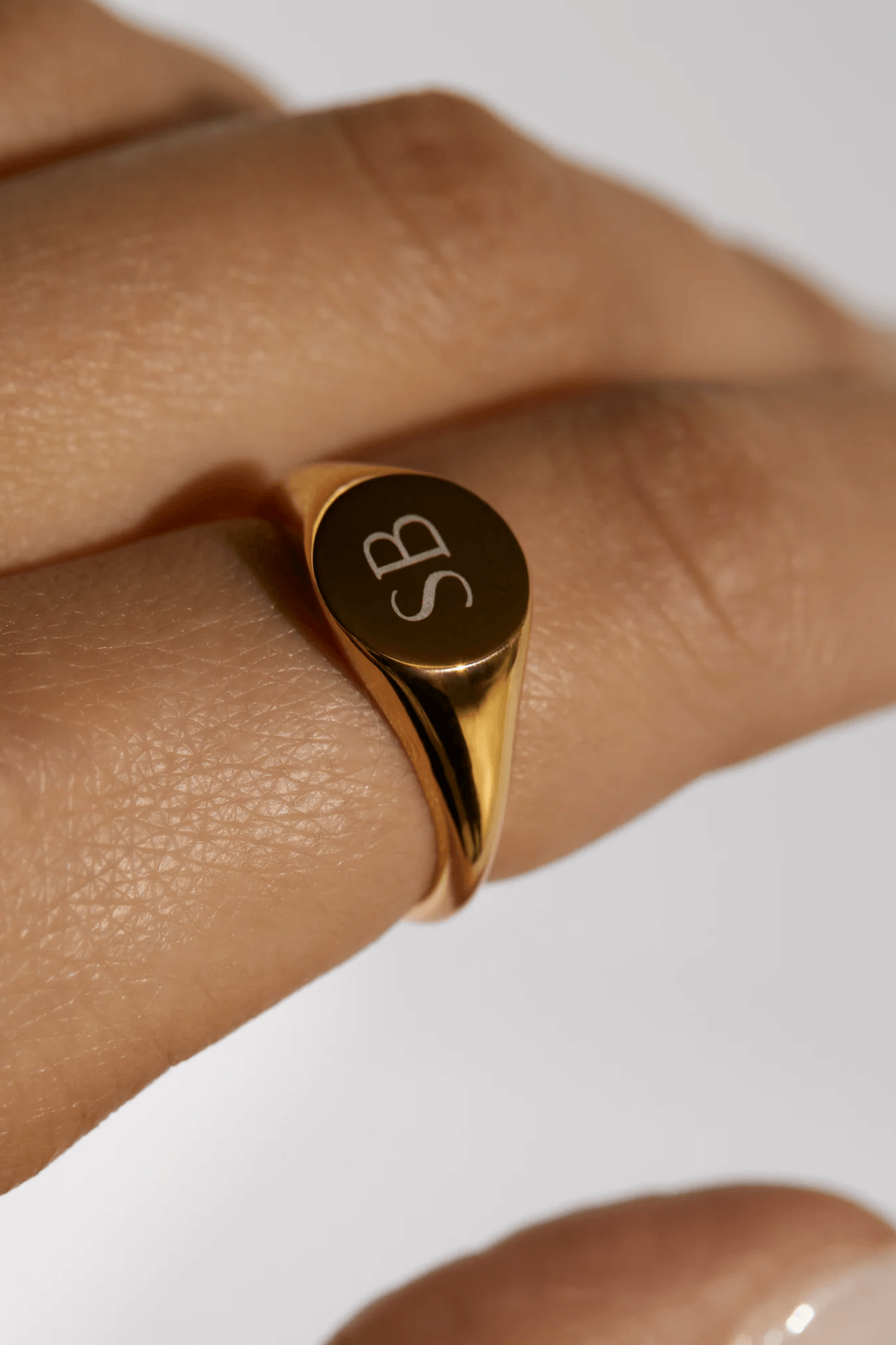 SIGNET RING