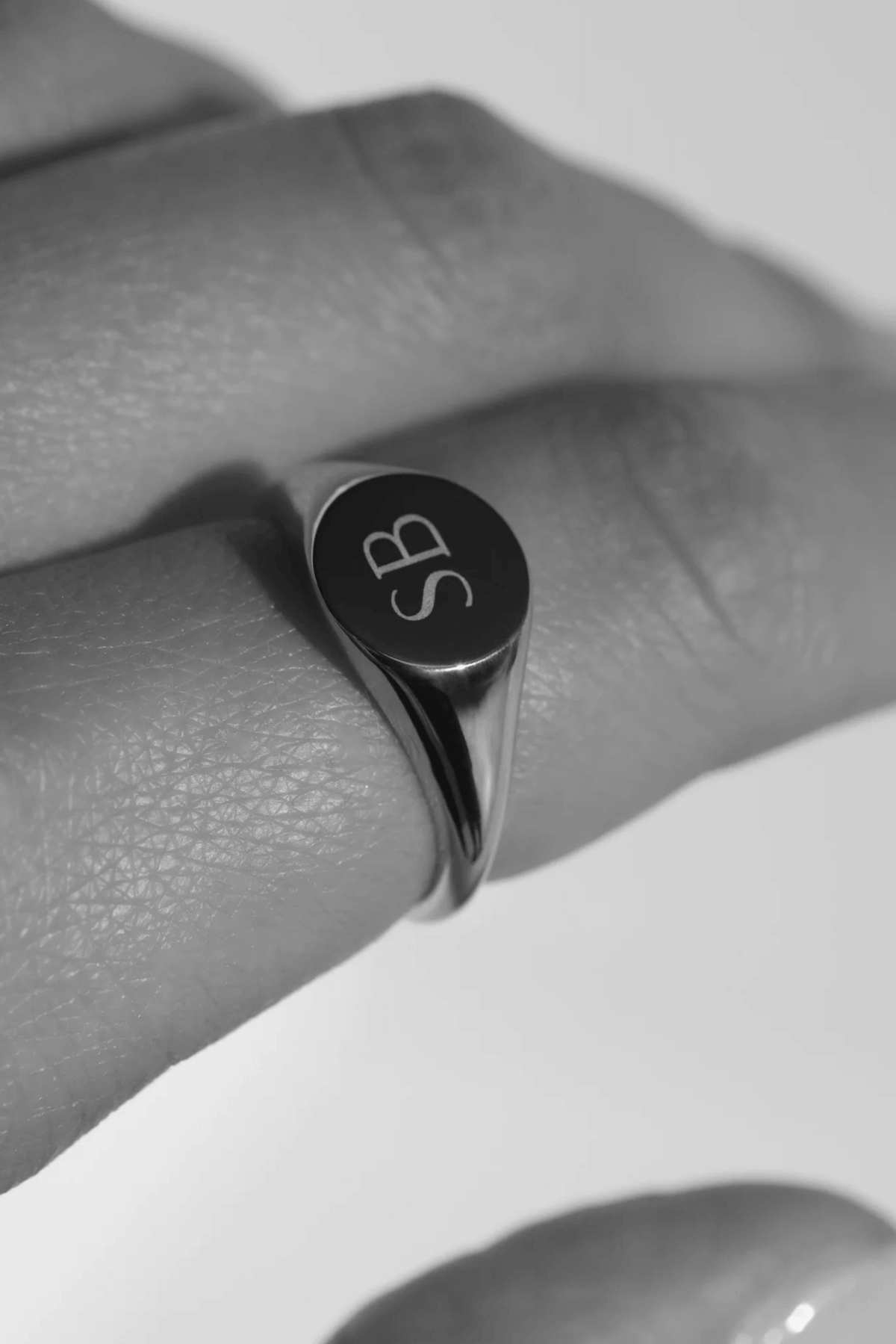 SIGNET RING