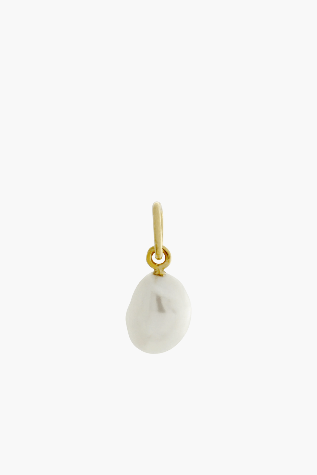 SMALL PEARL CHARM