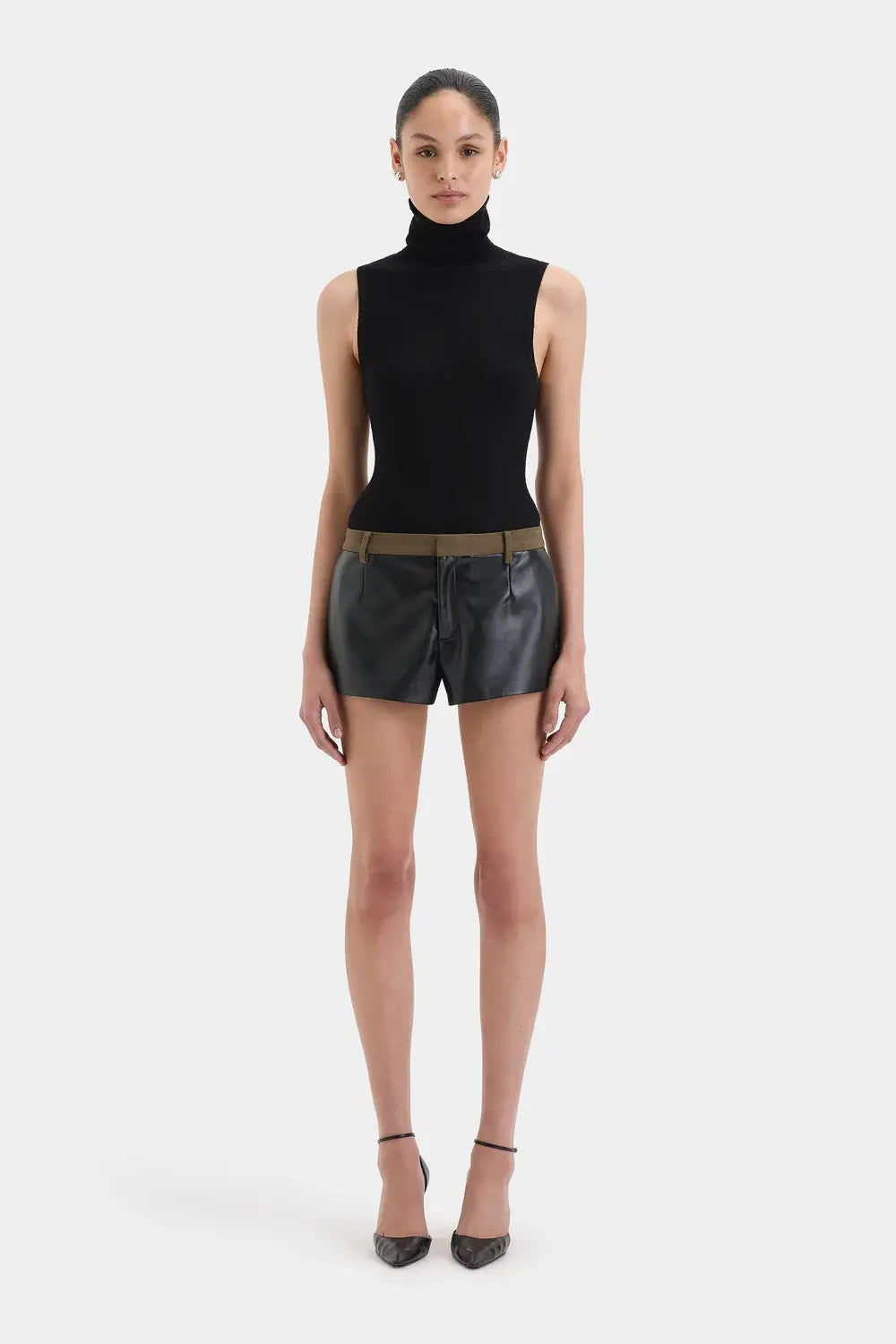 SIR CHIARA TURTLENECK TANK IN BLACK | THE NEW TREND