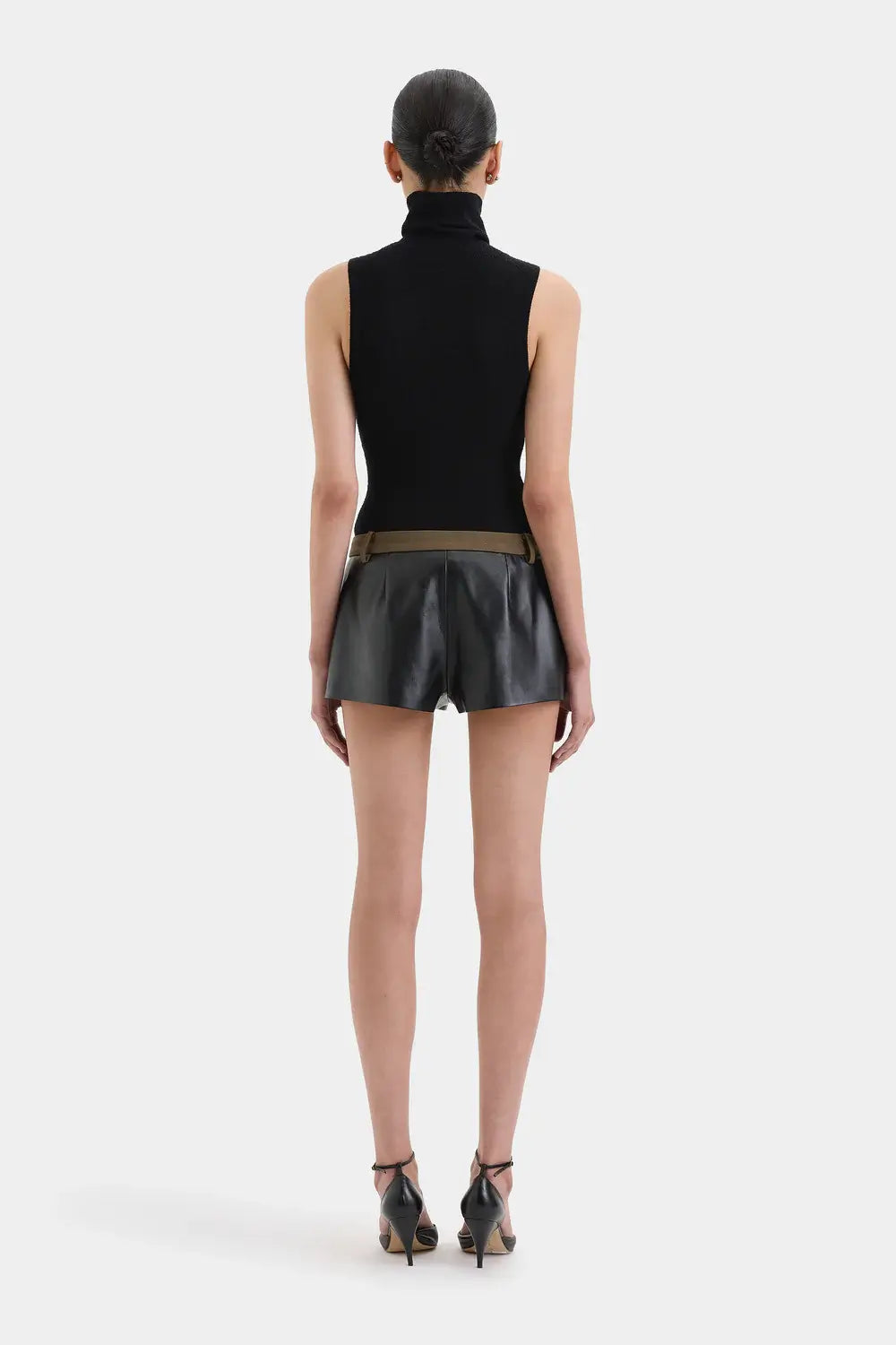 SIR CHIARA TURTLENECK TANK IN BLACK | THE NEW TREND