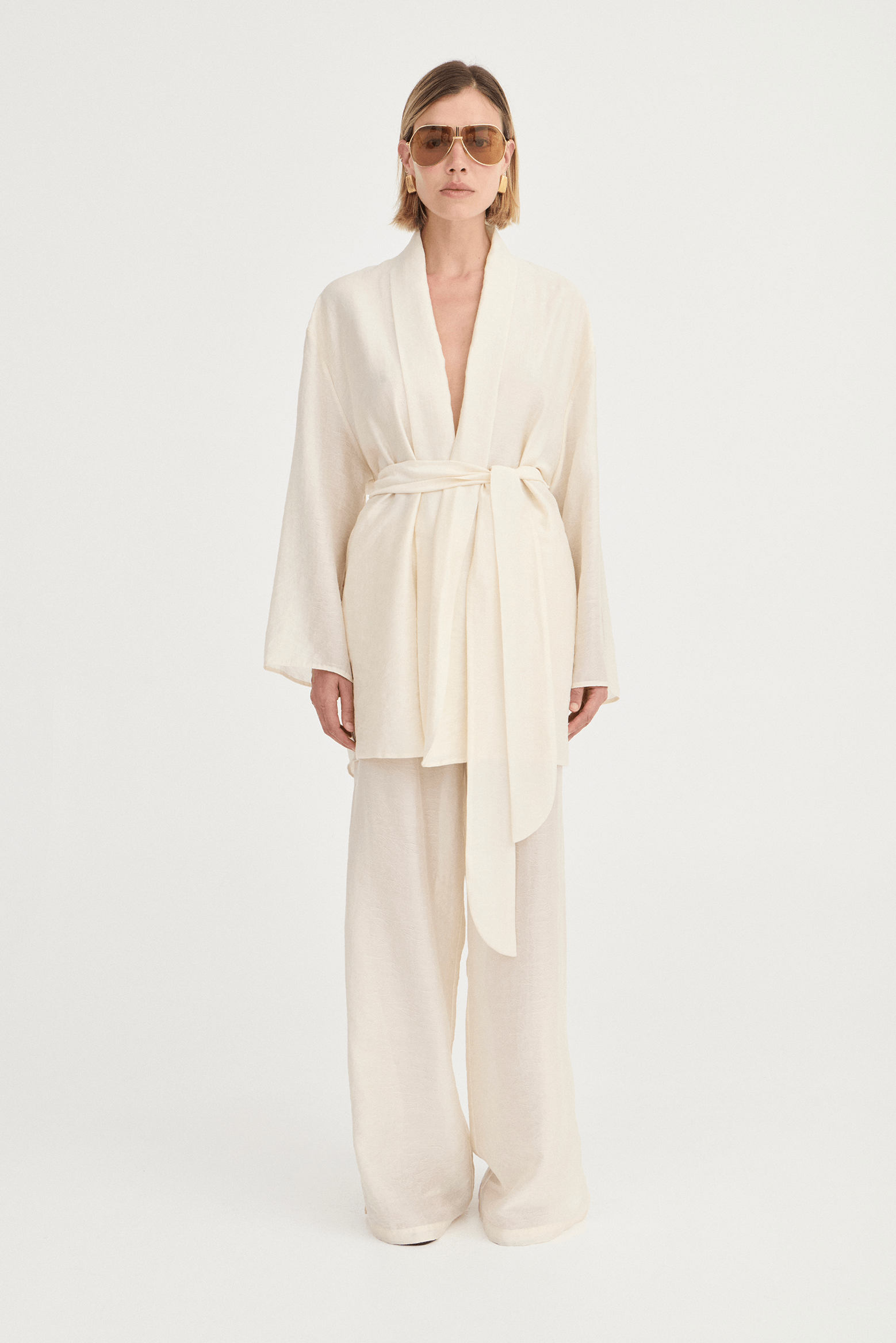 SOLAQUA THE ALMA ROBE IVORY | THE NEW TREND
