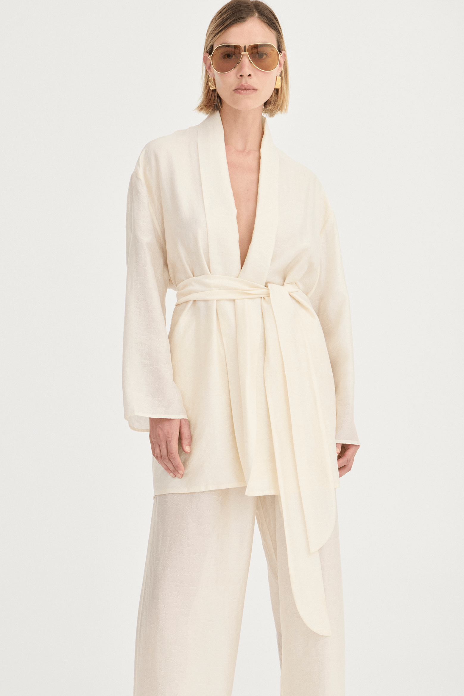 SOLAQUA THE ALMA ROBE IVORY | THE NEW TREND