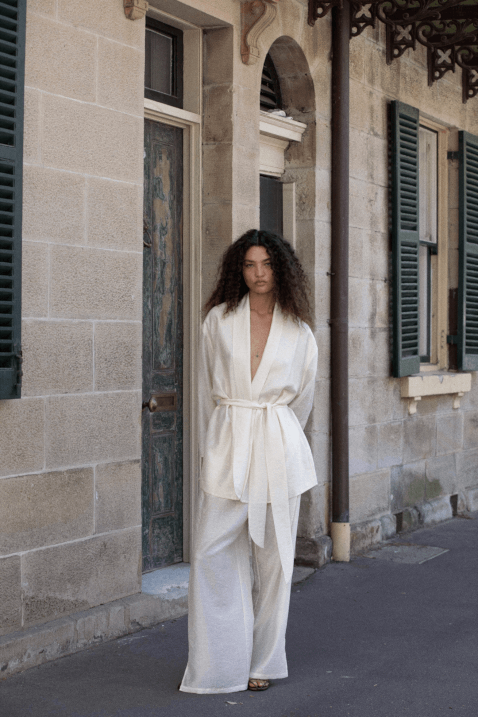 SOLAQUA THE ALMA ROBE IVORY | THE NEW TREND
