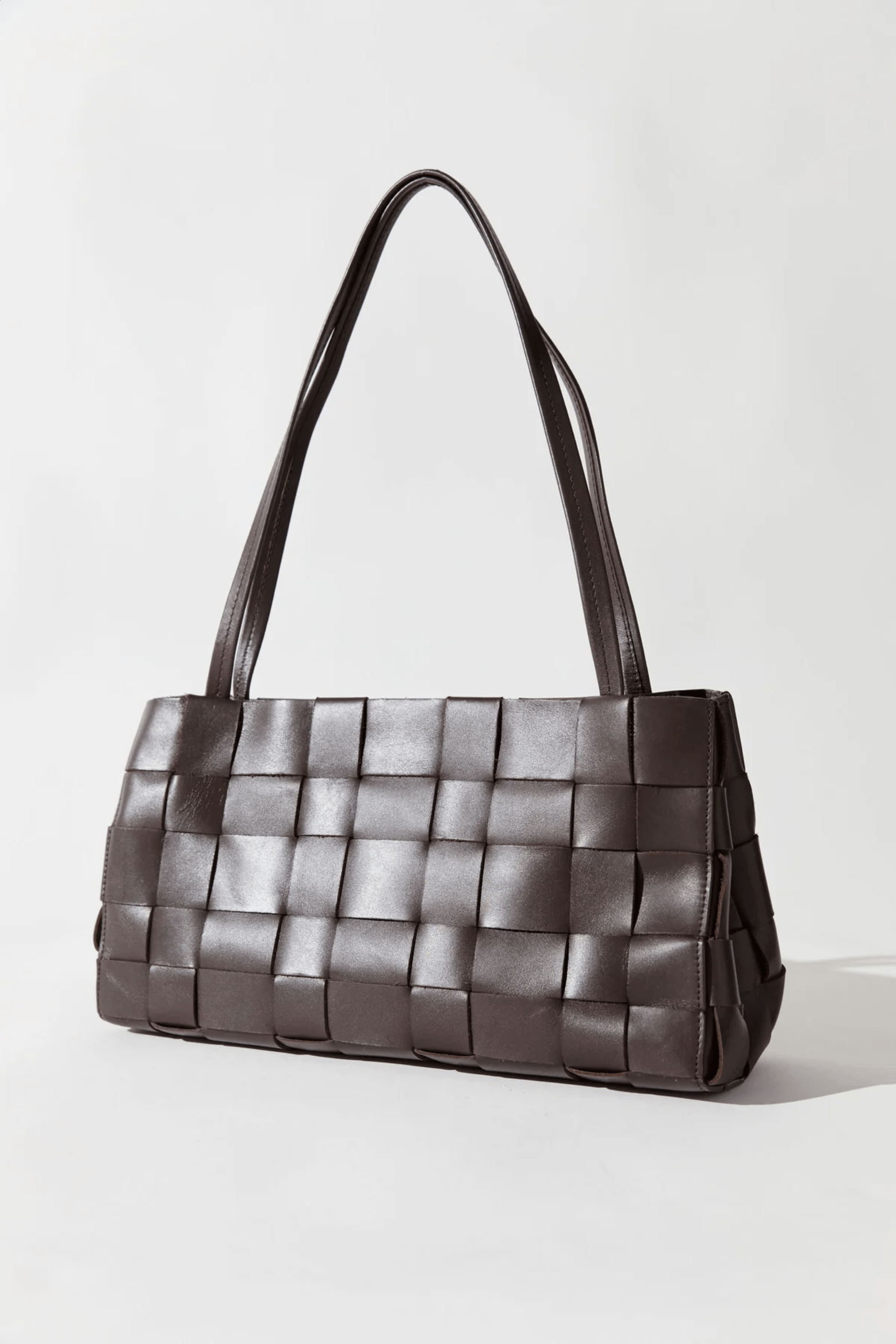 SLIM WOVEN TOTE