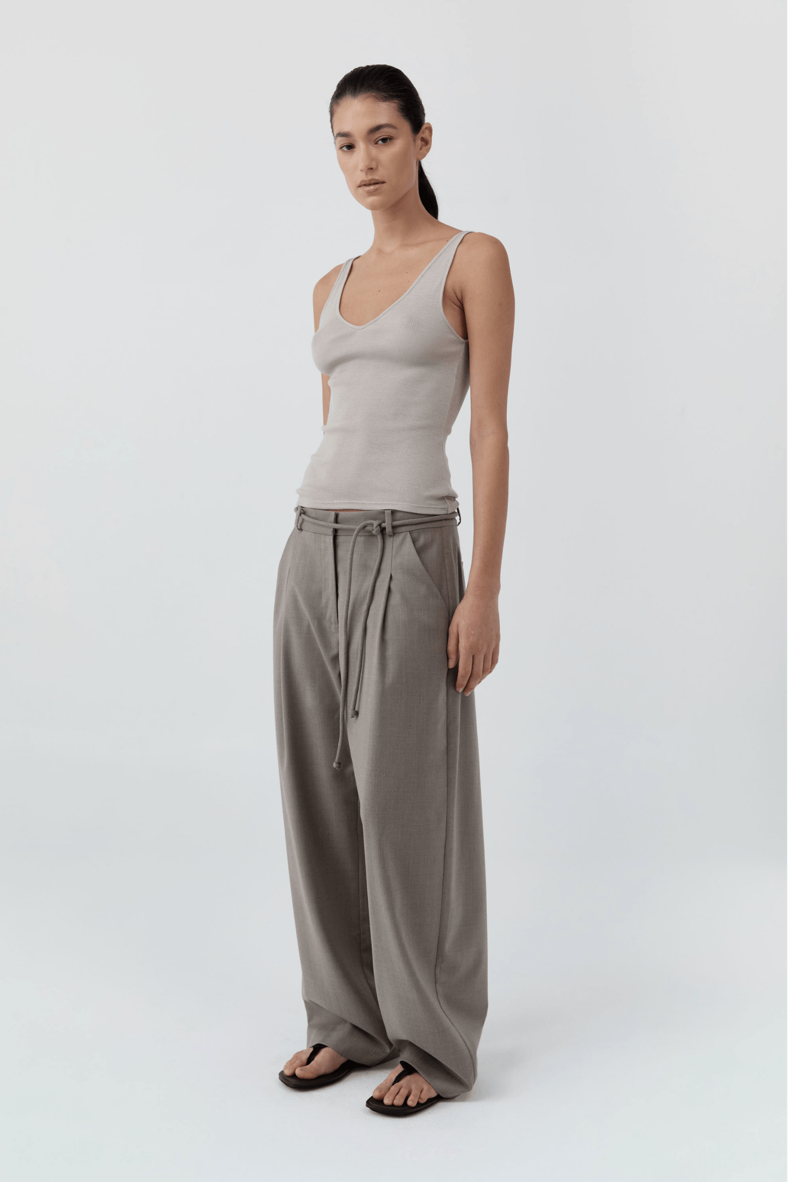 TAILORED BARREL PANTS