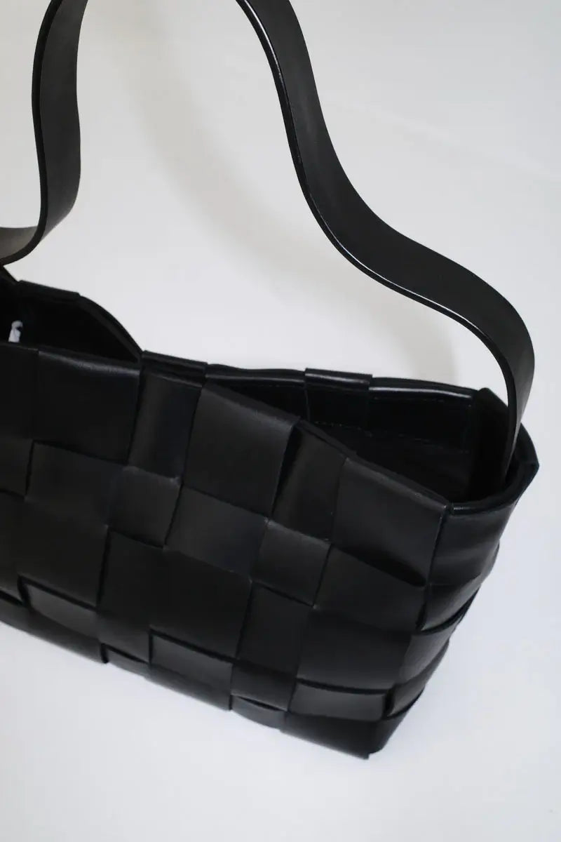 ST. AGNI WOVEN MINI TOTE BAG IN BLACK | THE NEW TREND 