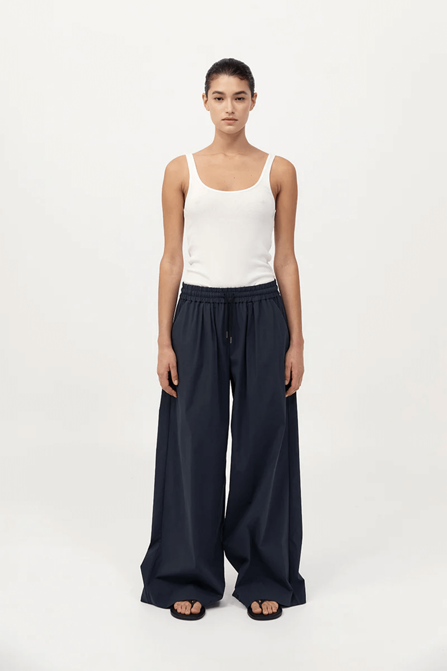 ST.AGNI EVERYDAY DRAWSTRING PANTS IN DARK INK | THE NEW TREND