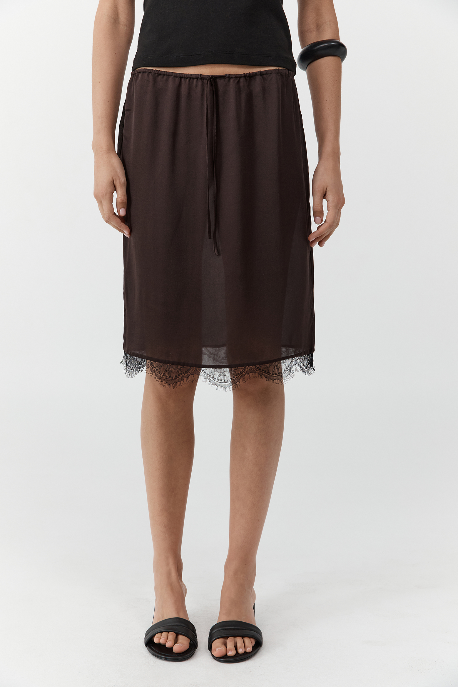 ST.AGNI FINE LACE SKIRT | THE NEW TREND