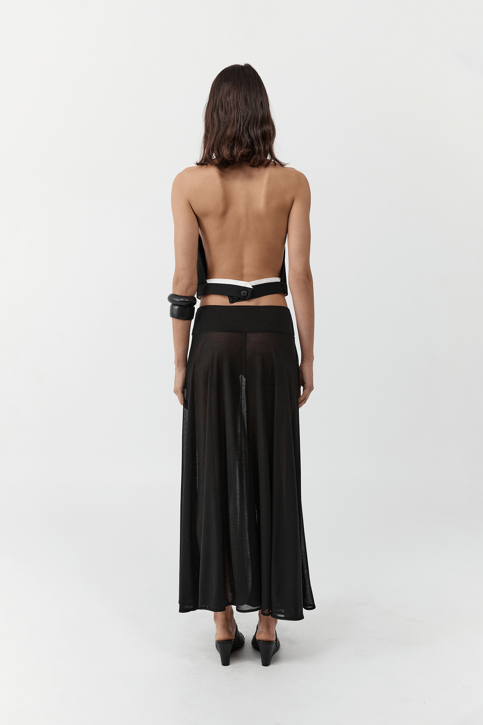 ST. AGNI UPSIDE DOWN HALTER TOP  | THE NEW TREND