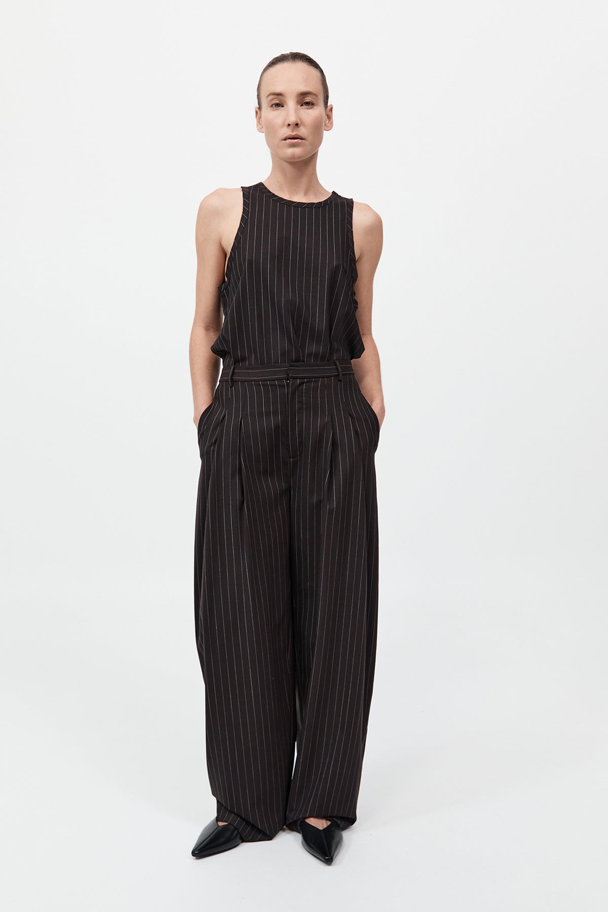 ST.AGNI WOOL PINSTRIPE TAPERED PANTS | THE NEW TREND