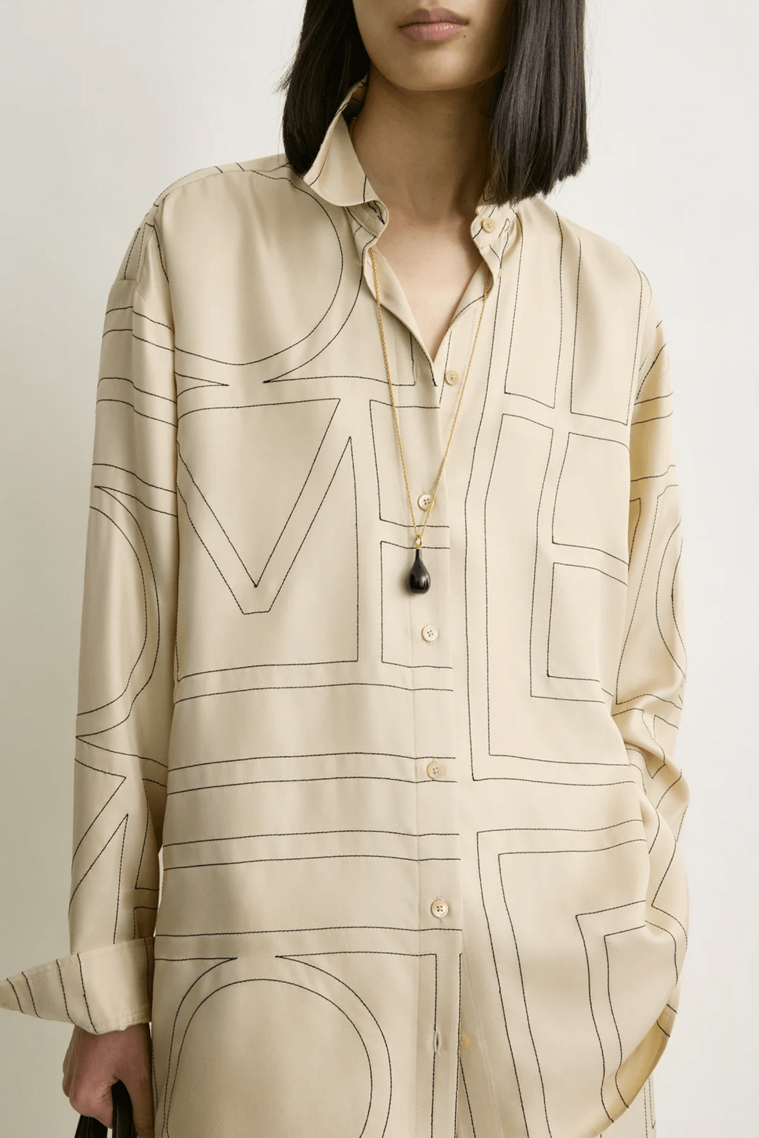 CLASSIC EMBROIDERED SHIRT