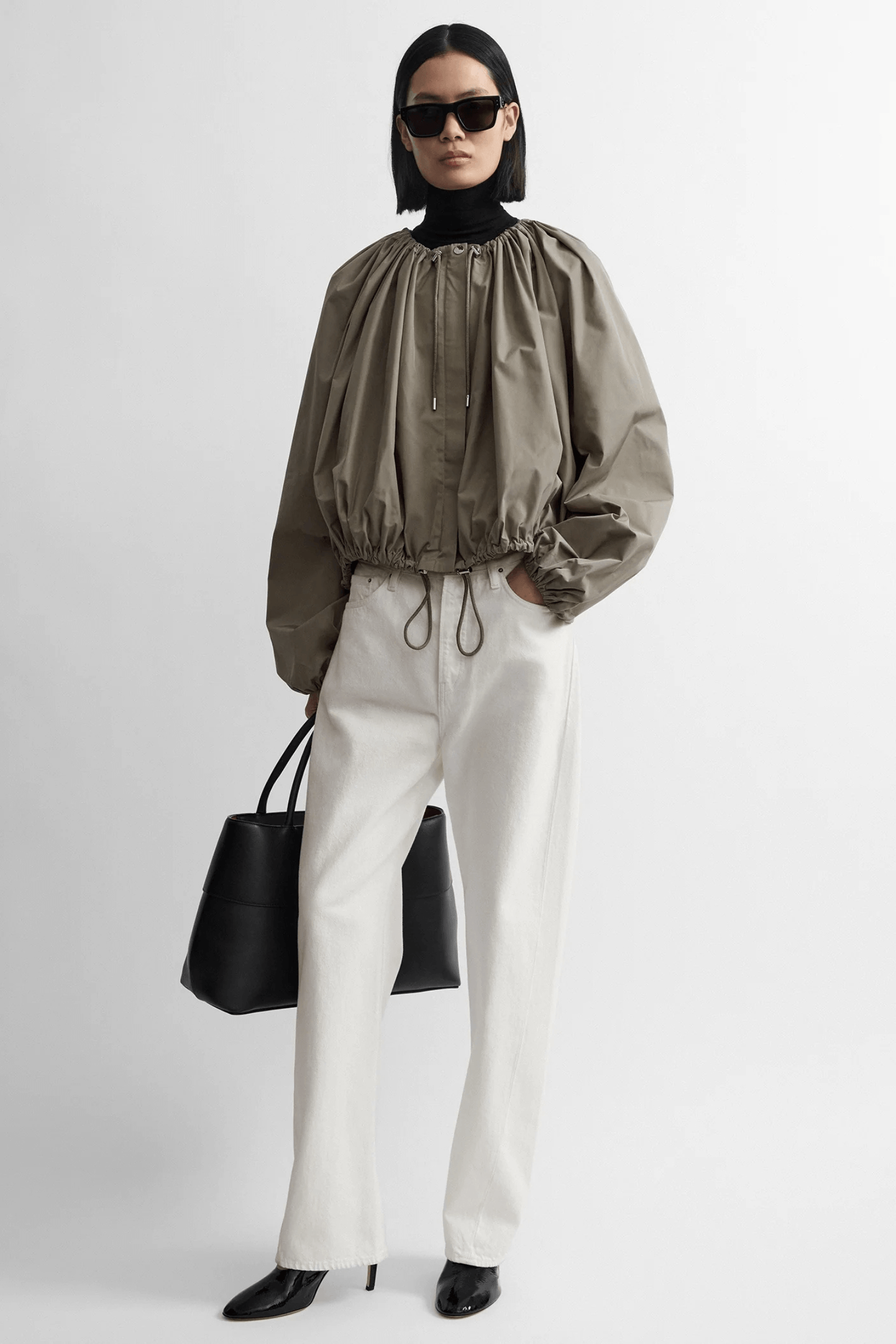 GATHERED PARACHUTE COAT