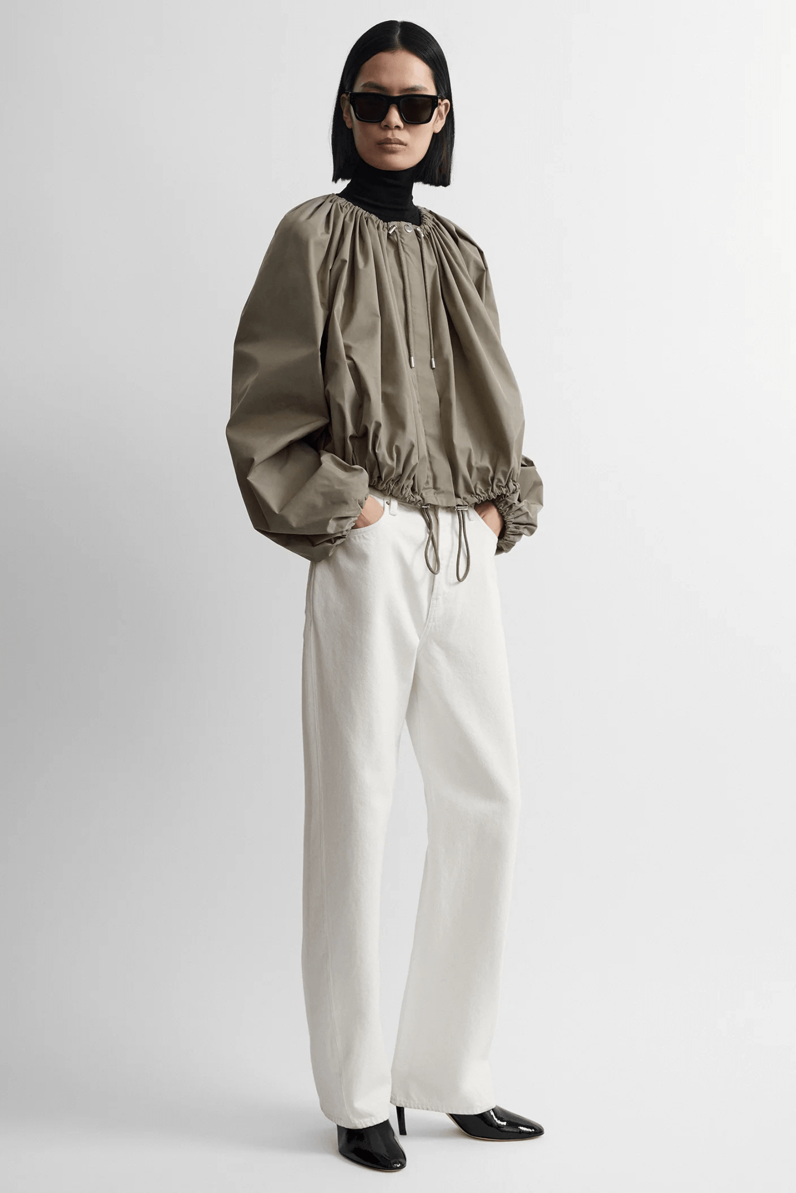 GATHERED PARACHUTE COAT