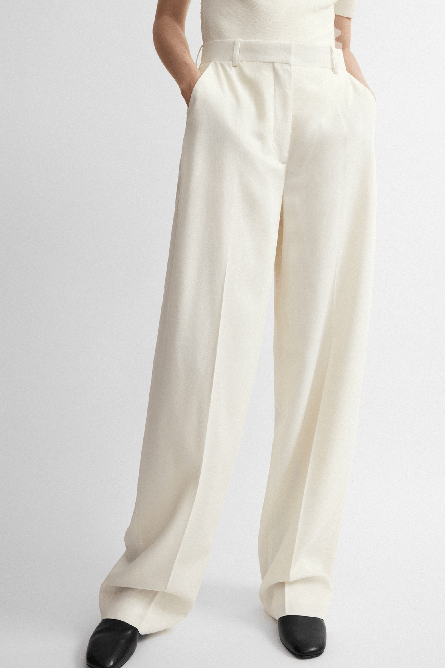 HIGH-WAIST TROUSERS