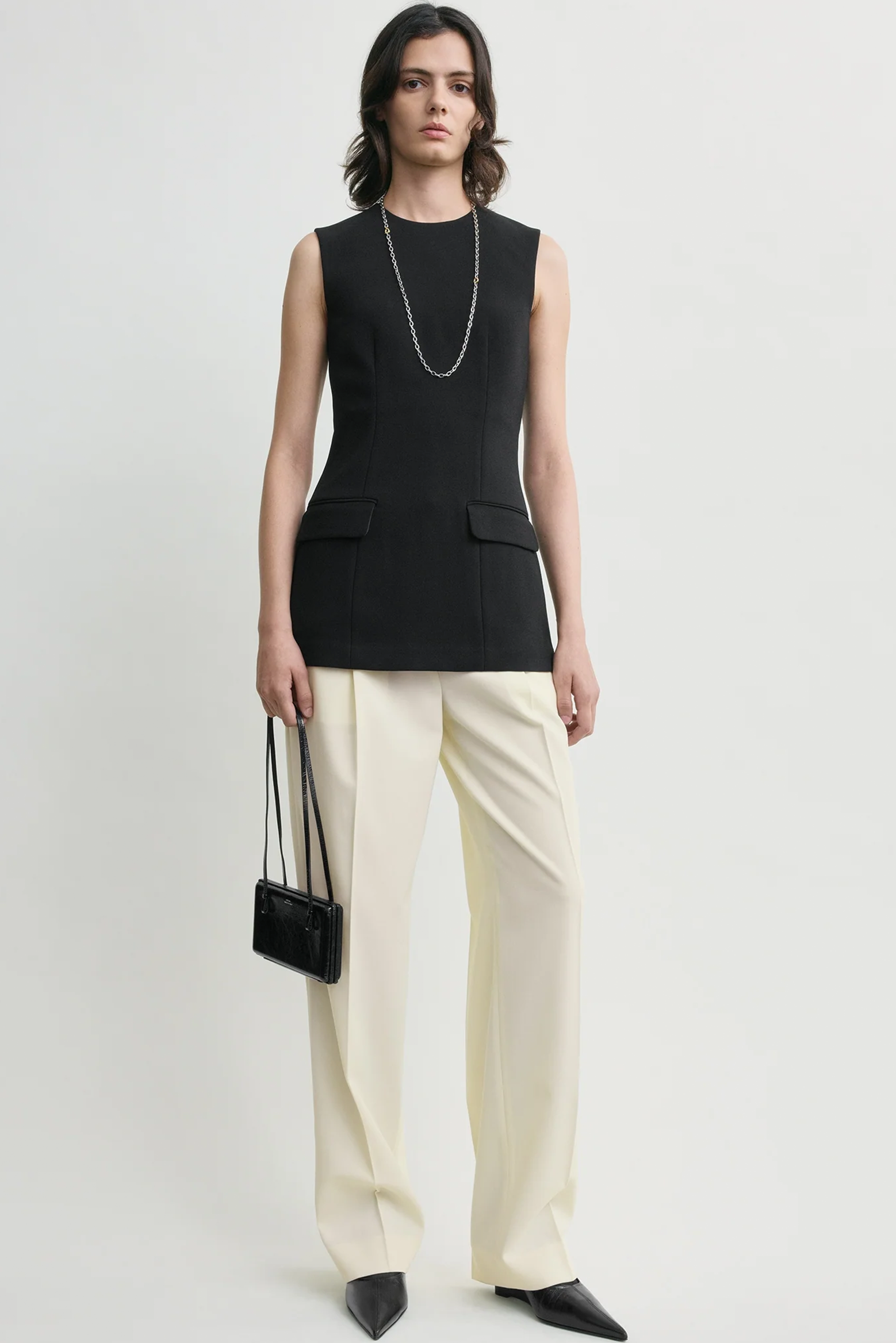 SLEEVELESS POCKET TOP