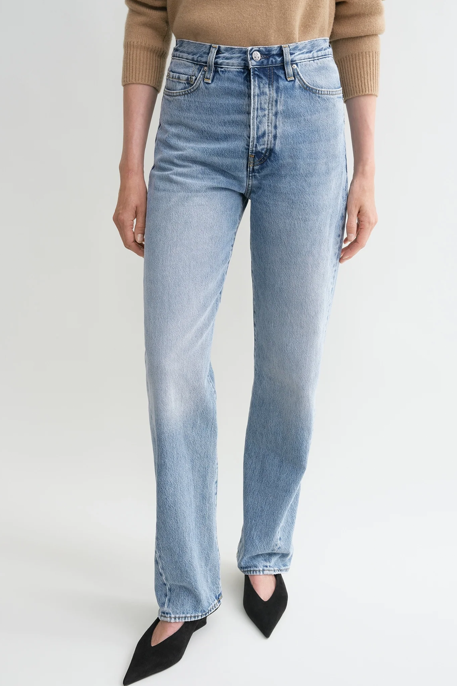 TOTEME TWISTED SEAM DENIM FULL LENGTH JEAN | THE NEW TREND