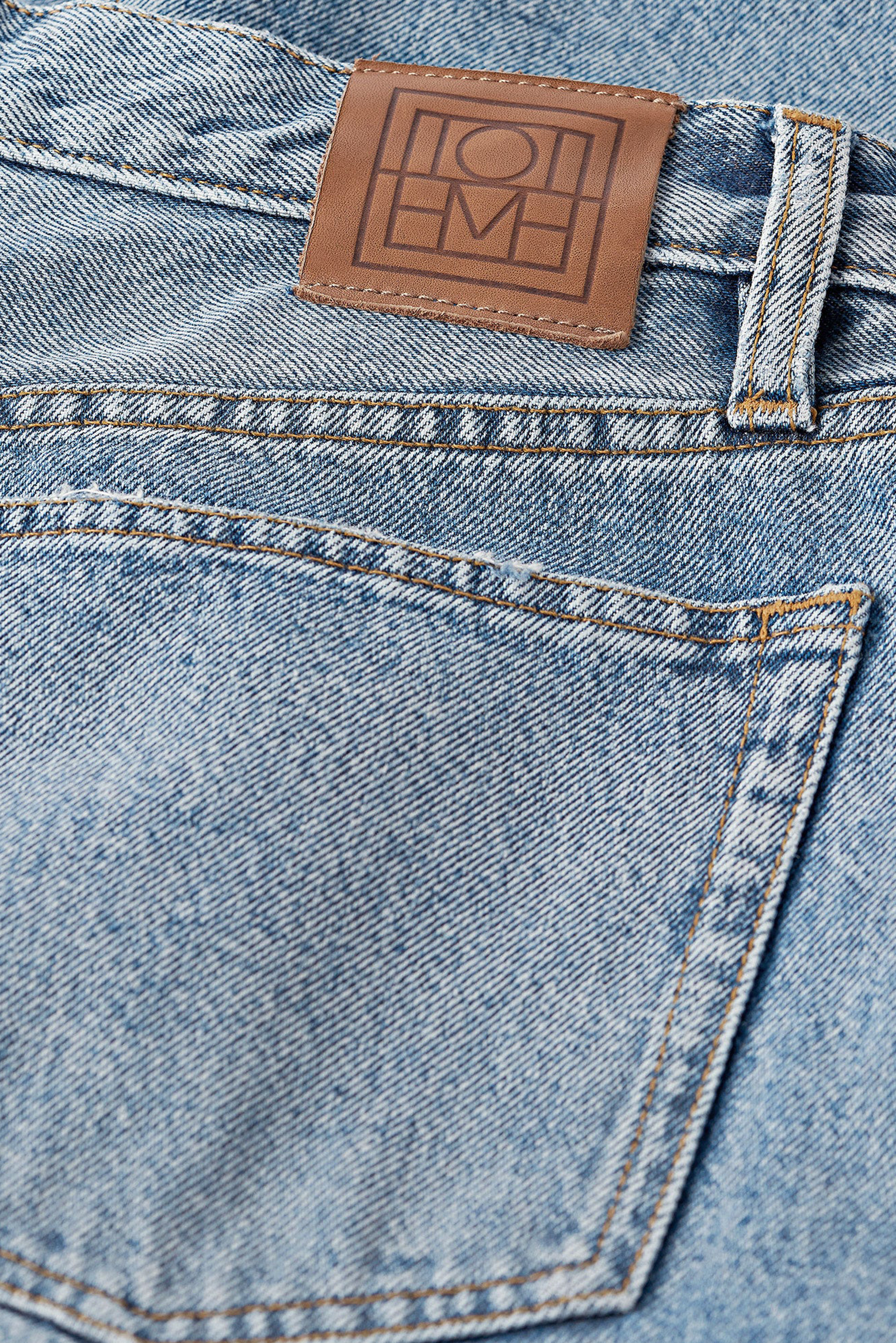 TOTEME TWISTED SEAM DENIM FULL LENGTH JEAN | THE NEW TREND