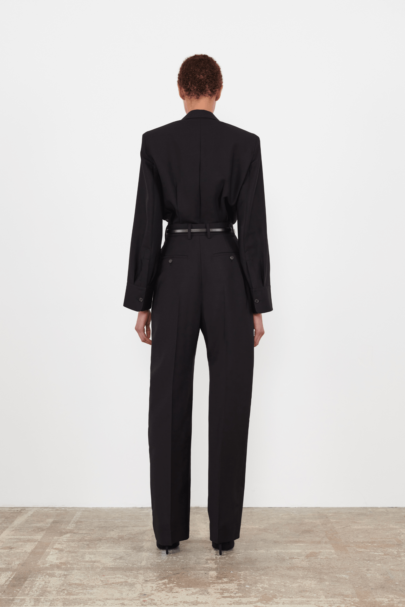 STRAIGHT LEG TROUSER