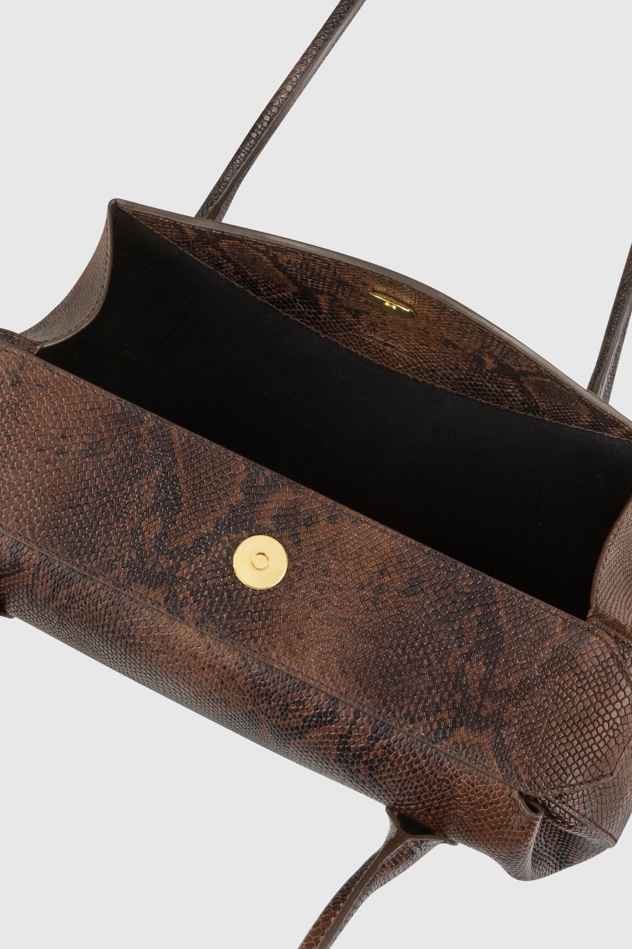 OYSTER LEATHER SHOULDER BAG